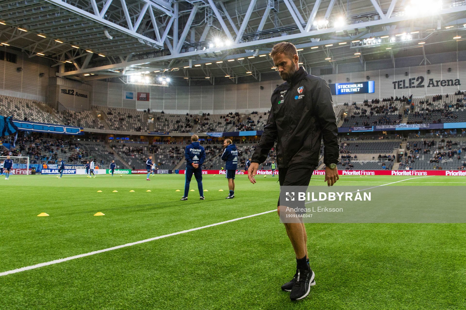 Helsingborgs tränare Olof Mellberg innan fotbollsmatchen i