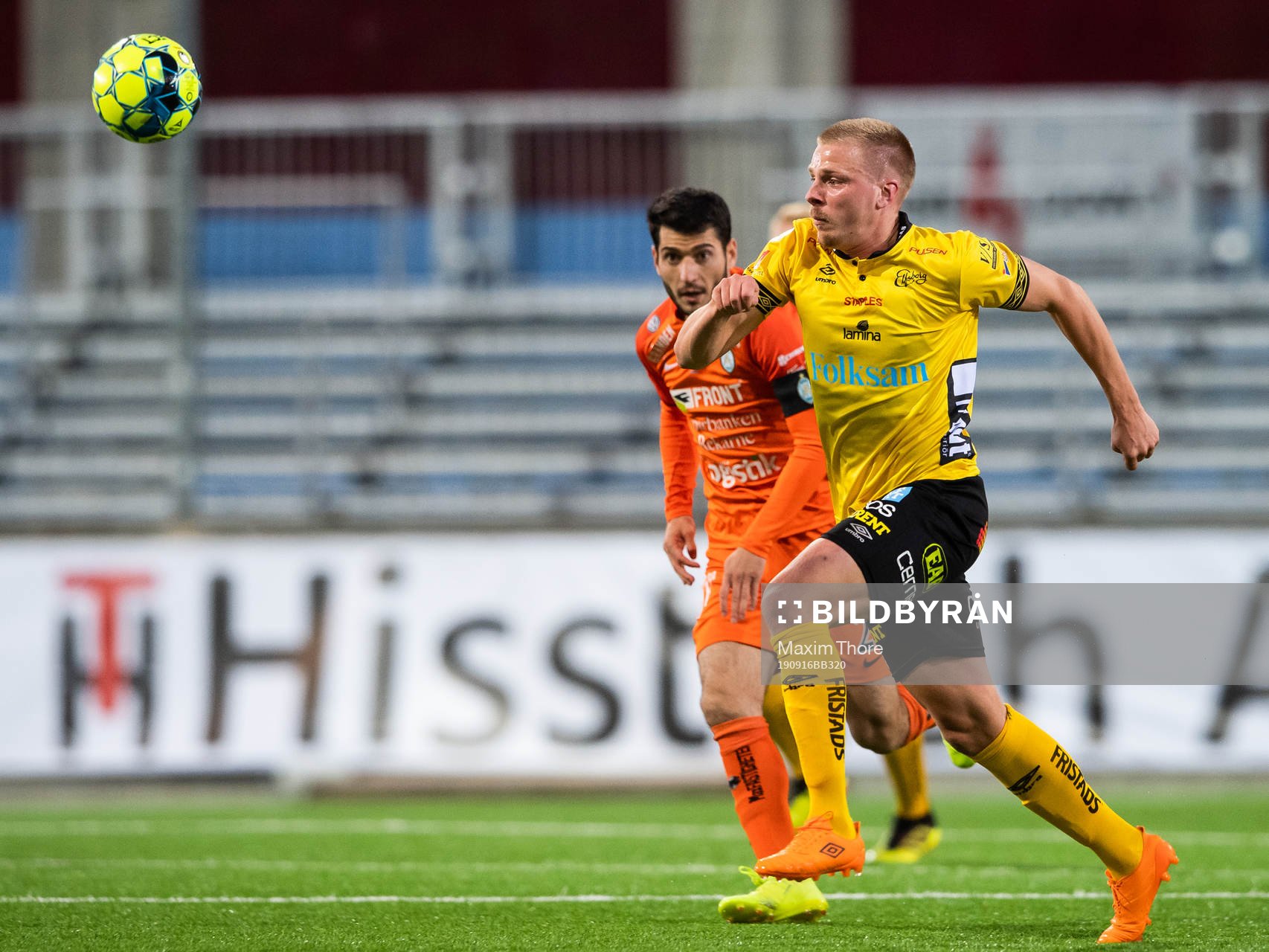 Elfsborgs Per Frick och AFC Eskilstunas Anel Rashkaj