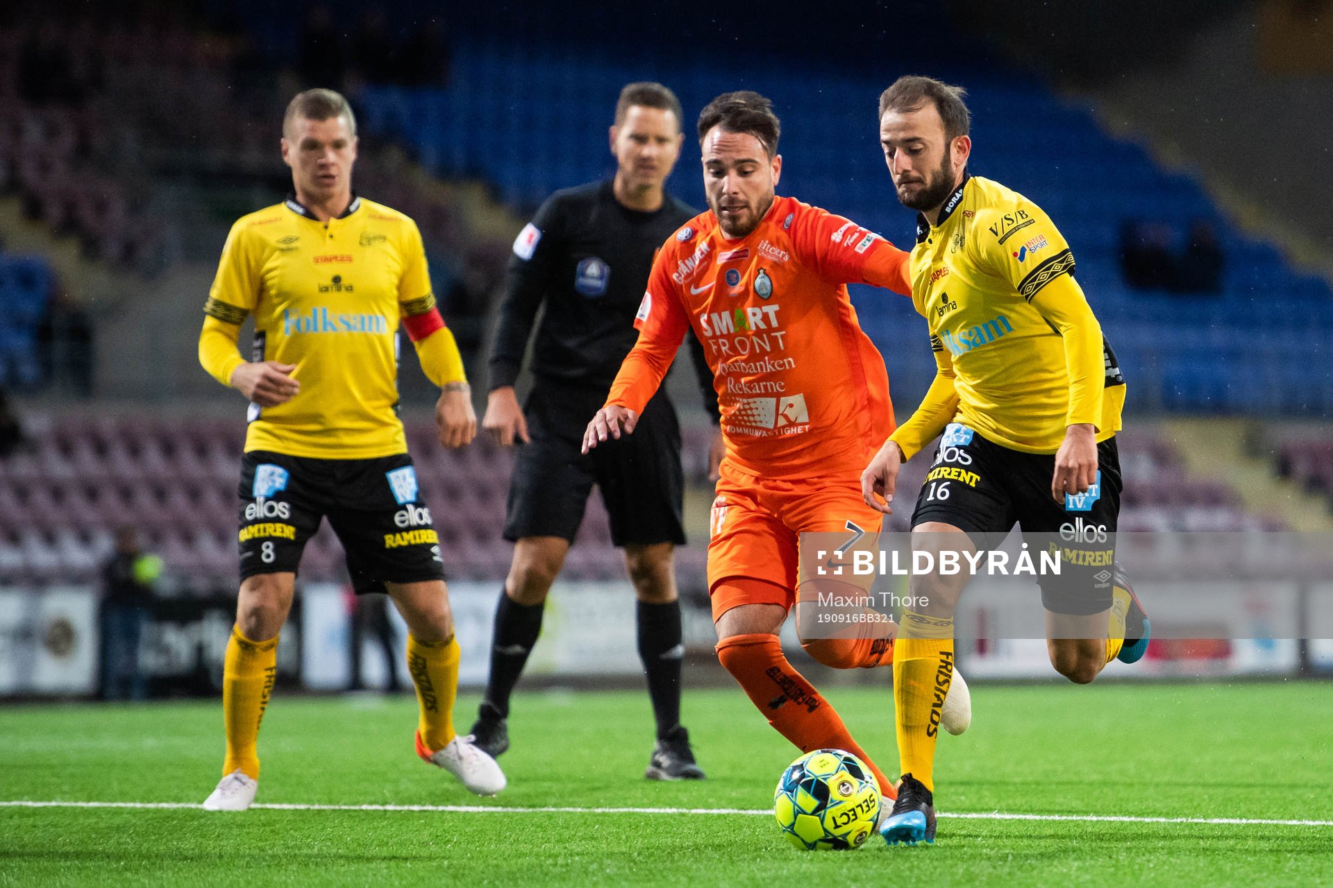 AFC Eskilstunas Dzenis Kozica och Elfsborgs Robert Gojani