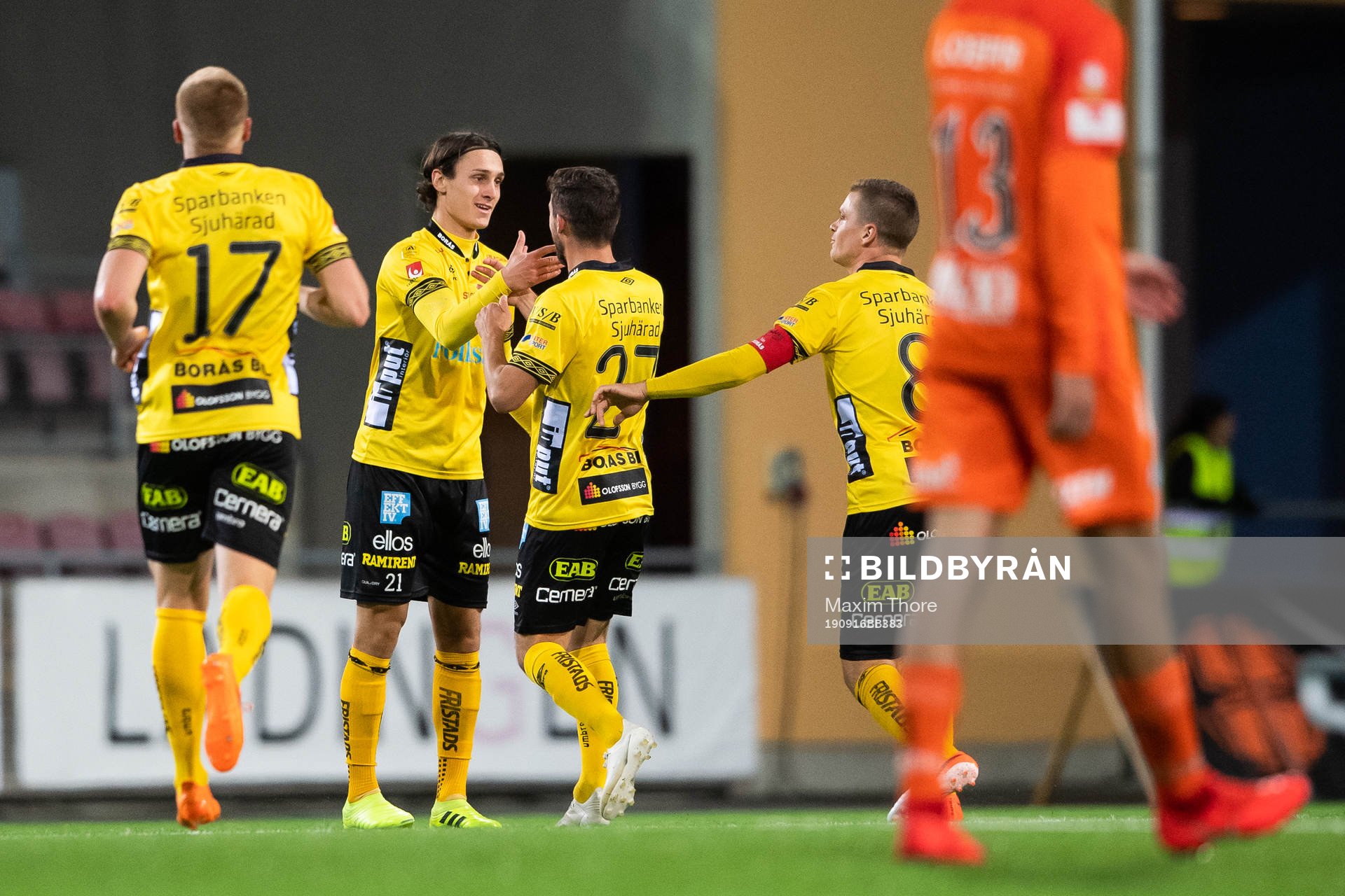 Elfsborgs Jonathan Levi jublar med Frederik Holst och