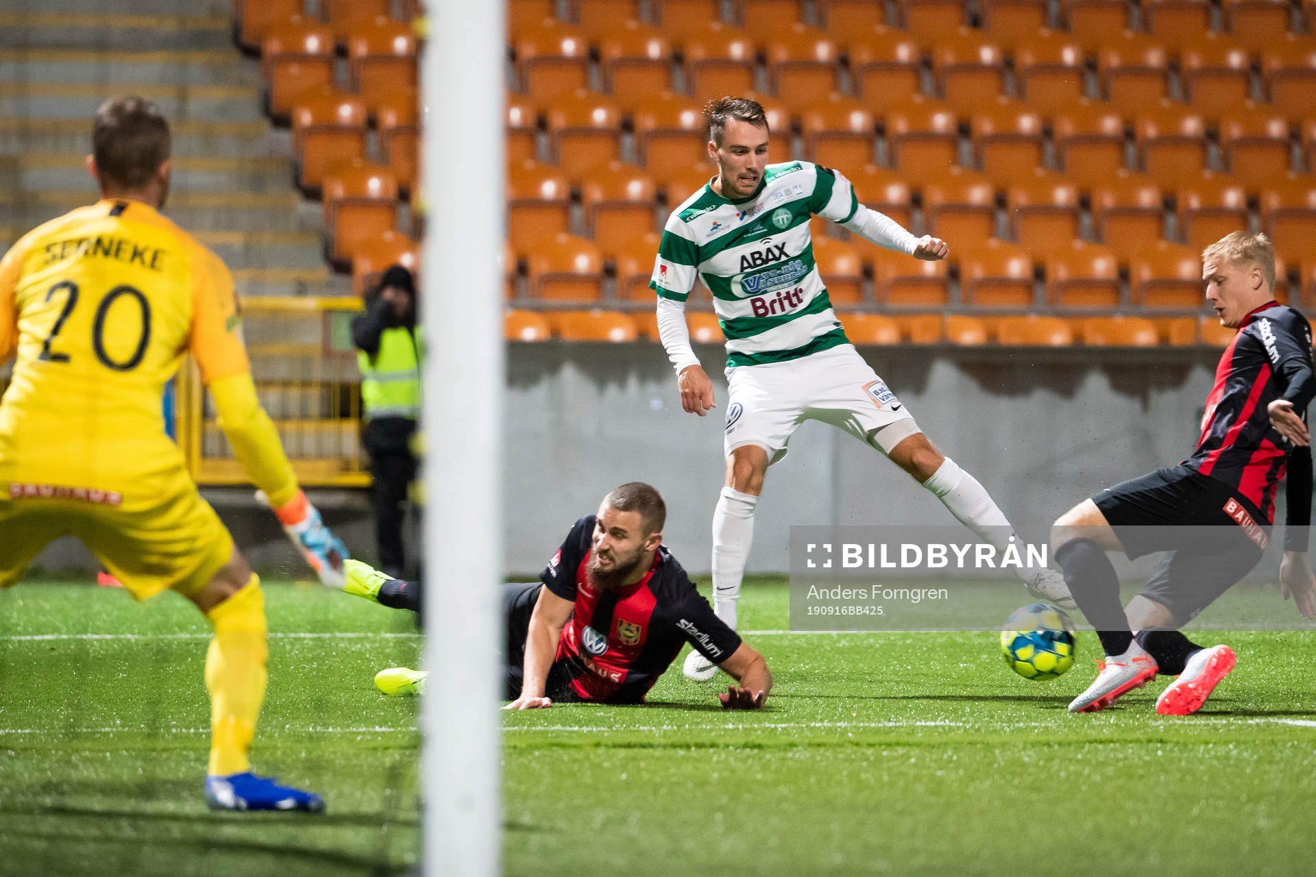 Västerås Filip Tronet och Brommapojkarnas Billy Nordström
