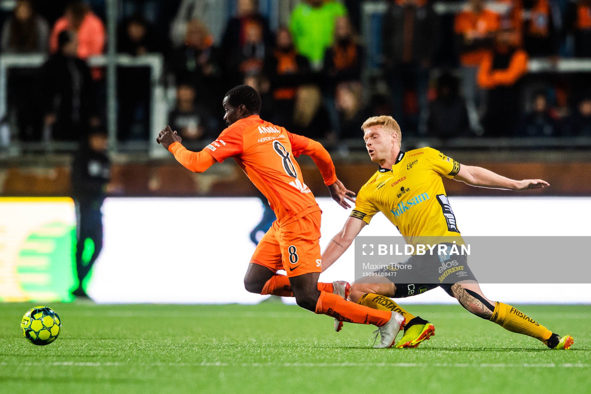 AFC Eskilstunas Ousmane Camara och Elfsborgs Sivert Heltne