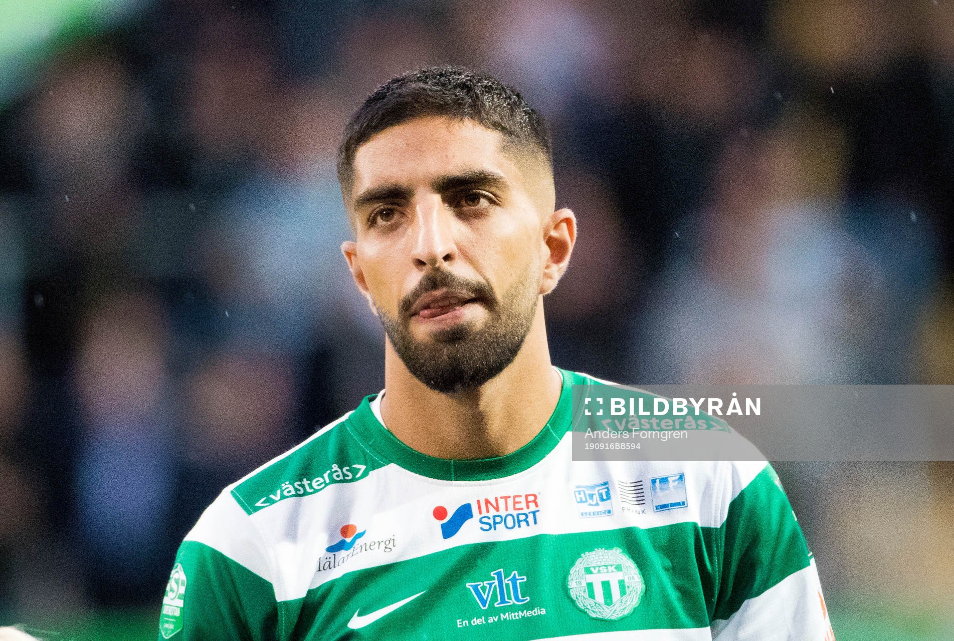 Västerås Sean Sabetkar innan fotbollsmatchen i Superettan