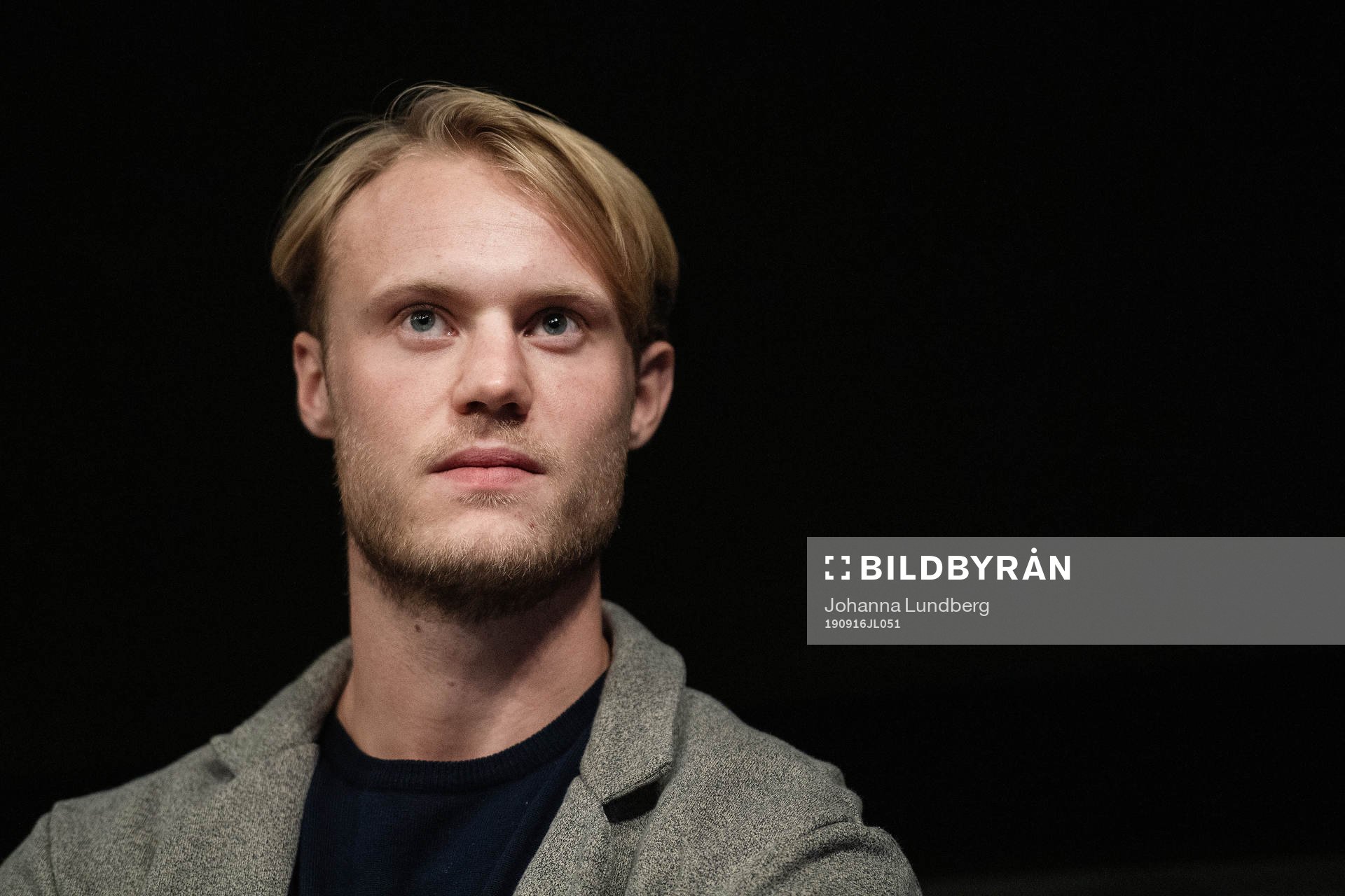 Jesper Samuelsson, Vita Hästen