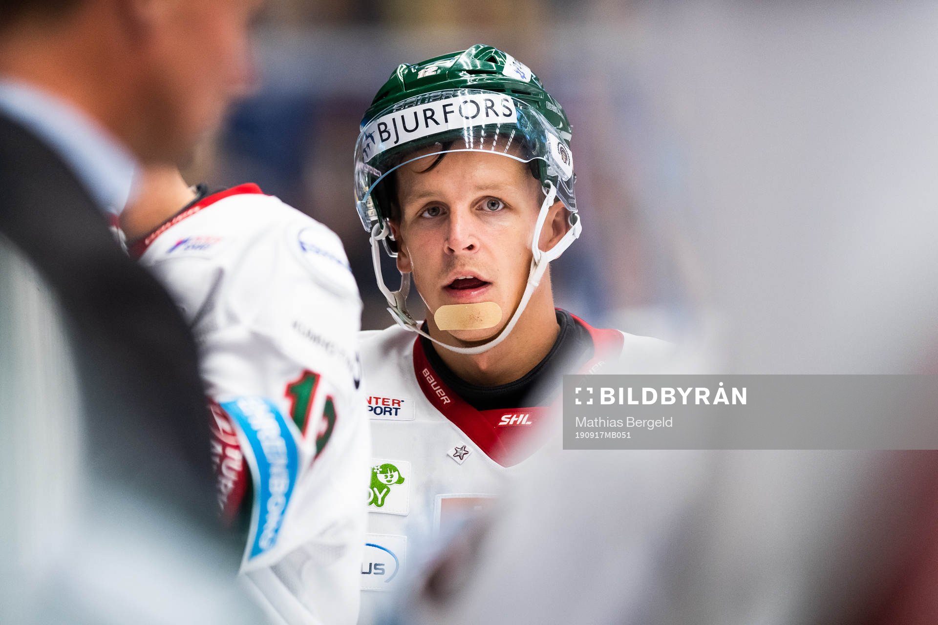 Frölundas Max Friberg med plåster på hakan