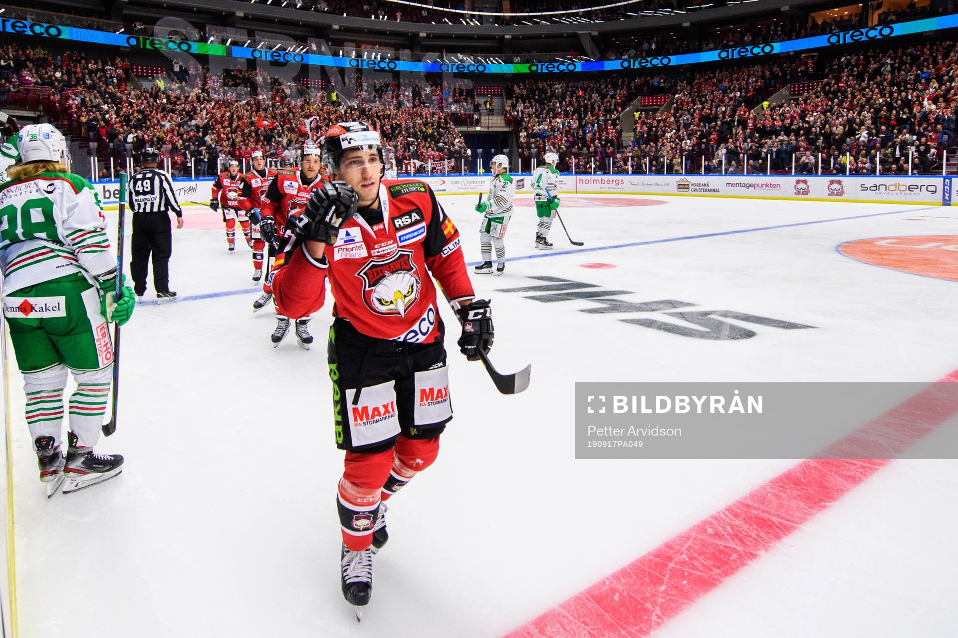 Malmö Redhawks Konstantin Komarek jublar