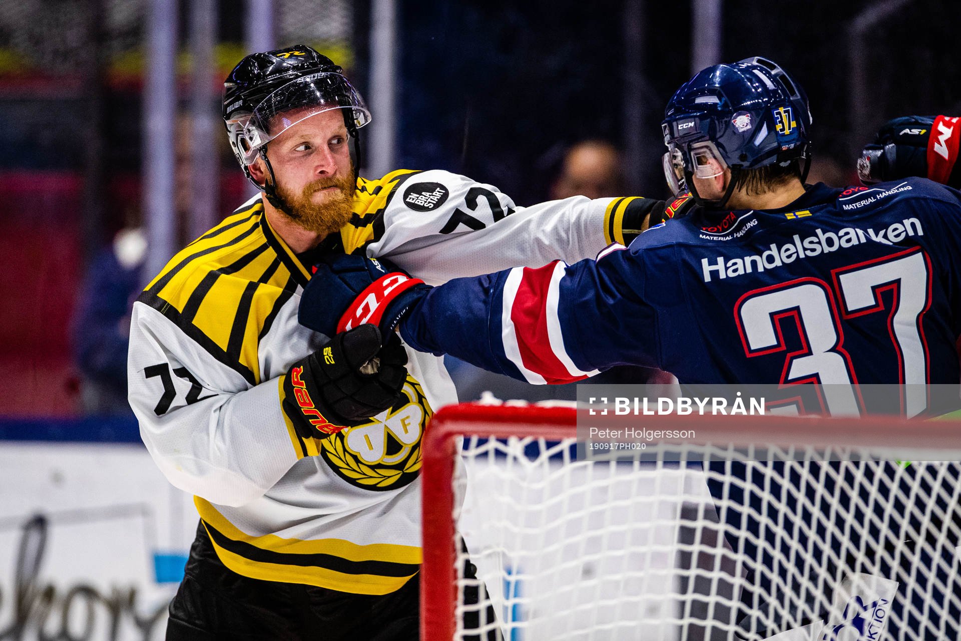 Brynäs Joachim Rodin och Linköpings Adam Ginning