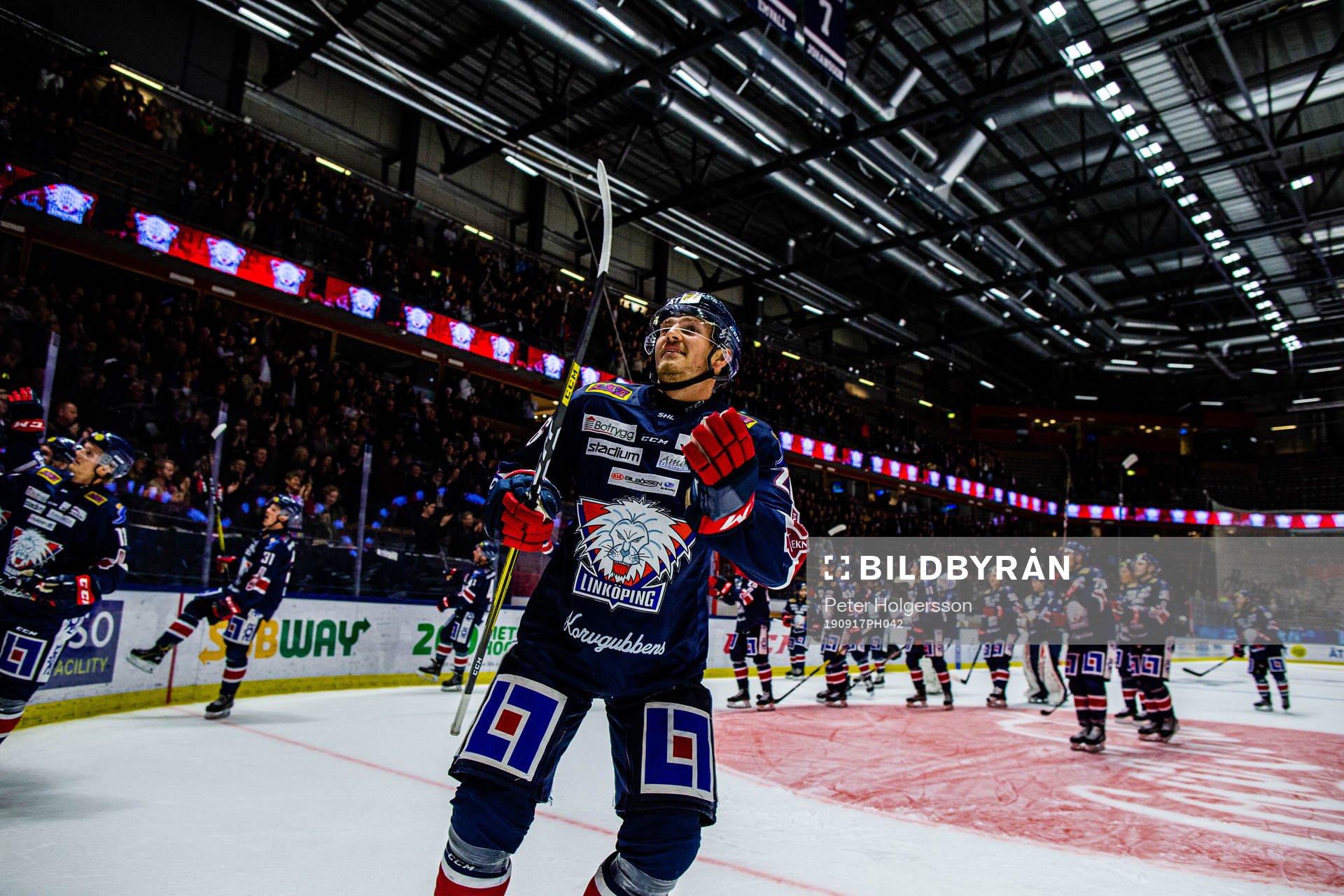 Linköpings Hampus Larsson jublar