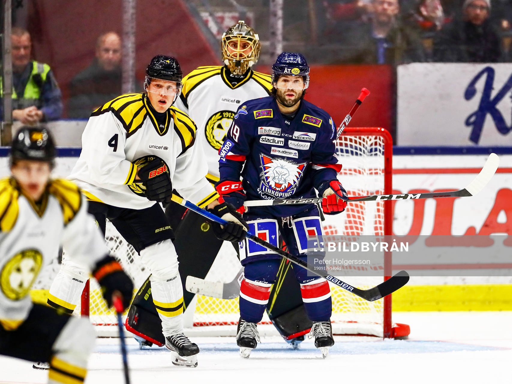 Brynäs Niclas Lundgren , Brynäs målvakt Joacim Eriksson