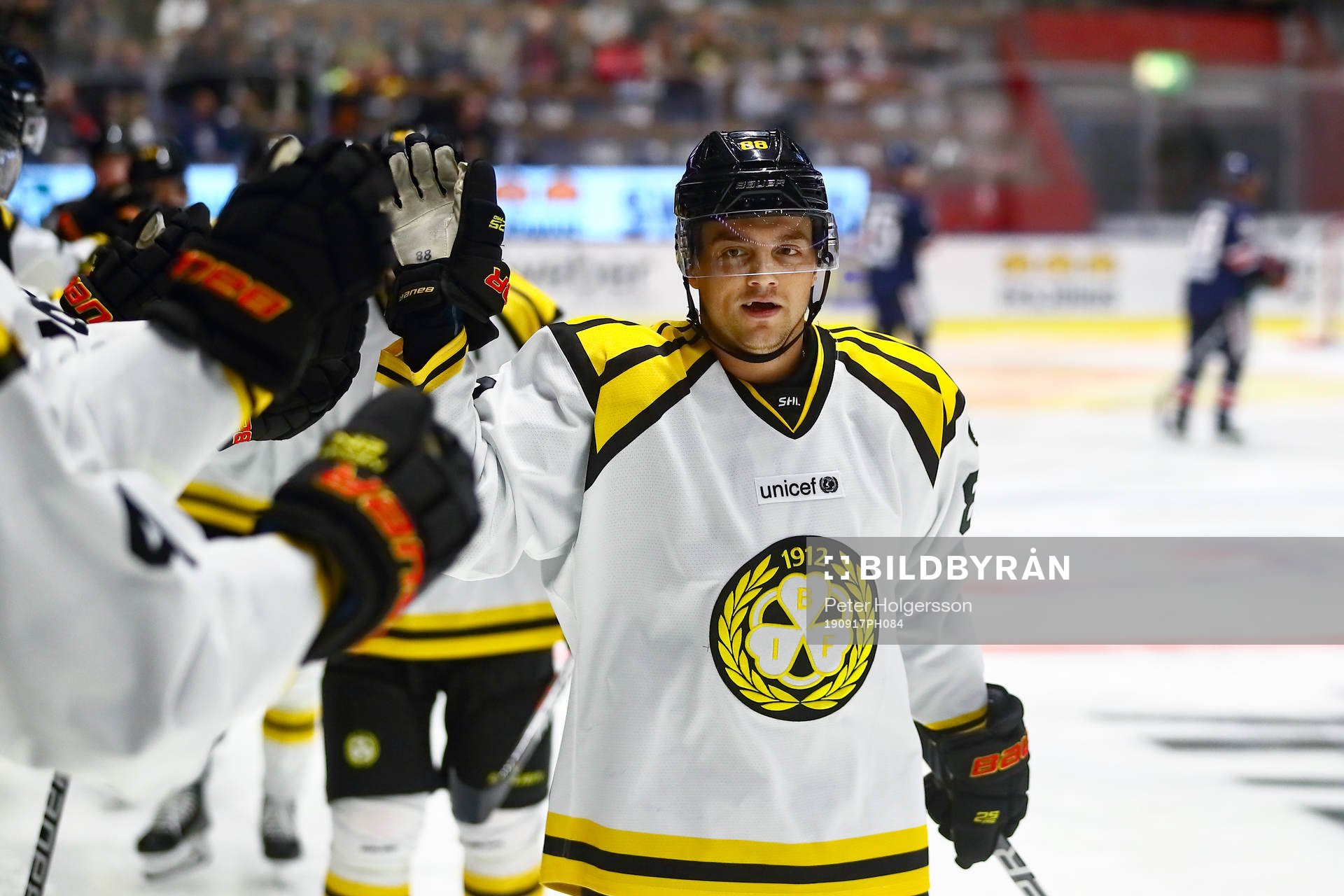 Brynäs Jaedon Descheneau jublar