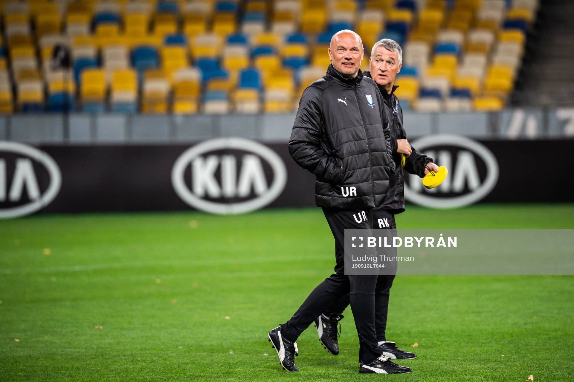 Uwe Rösler, head coach and Rob Kelly, assistant coach of