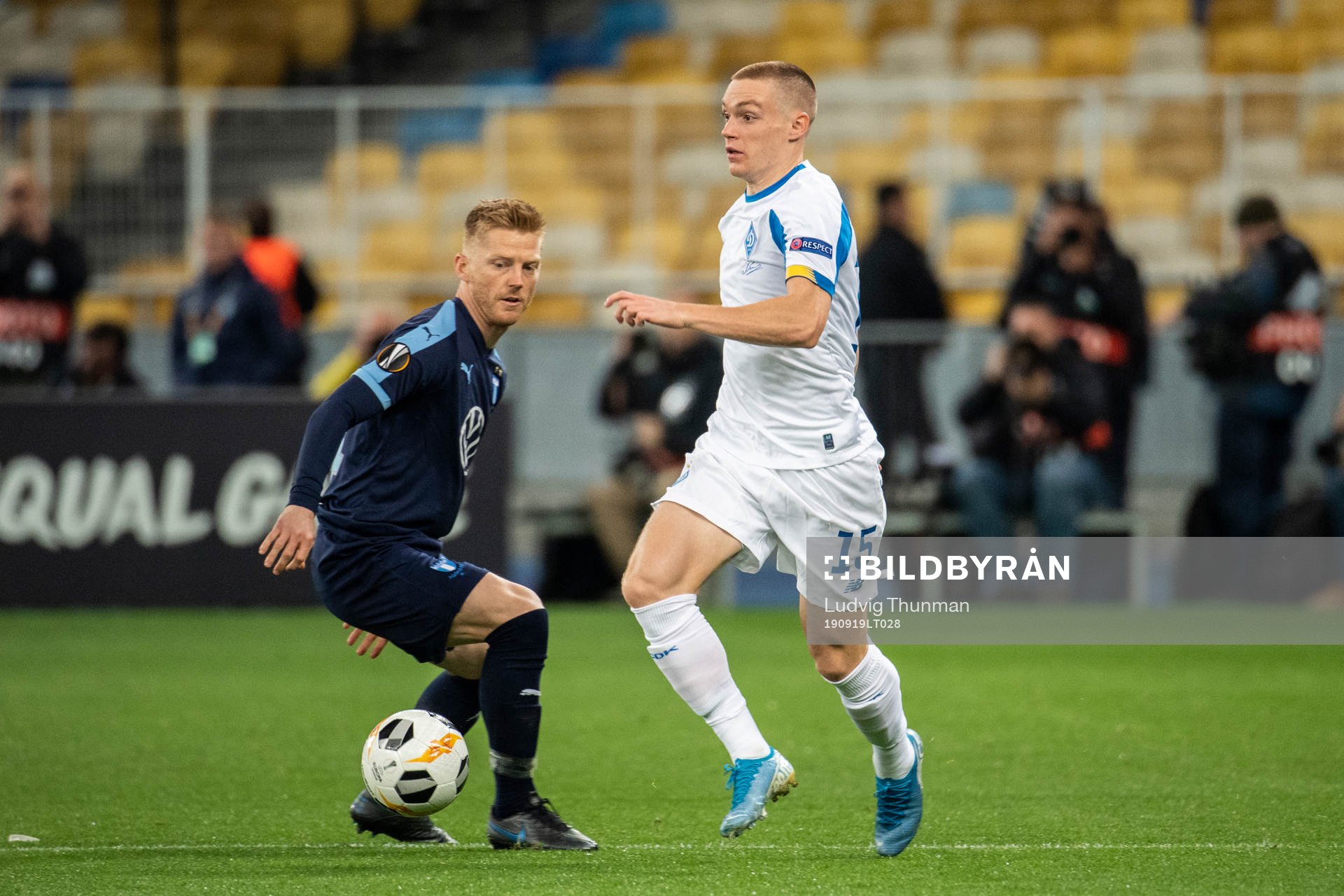Anders Christiansen of Malmö FF and Viktor Tsyhankov of