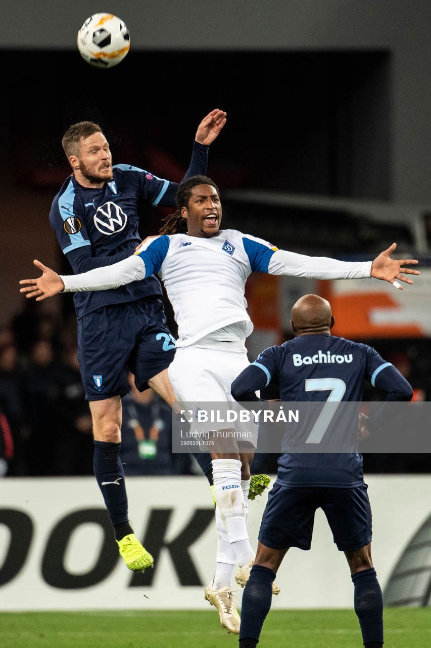 Lasse Nielsen of Malmö FF and Gerson Rodrigues of Dinamo