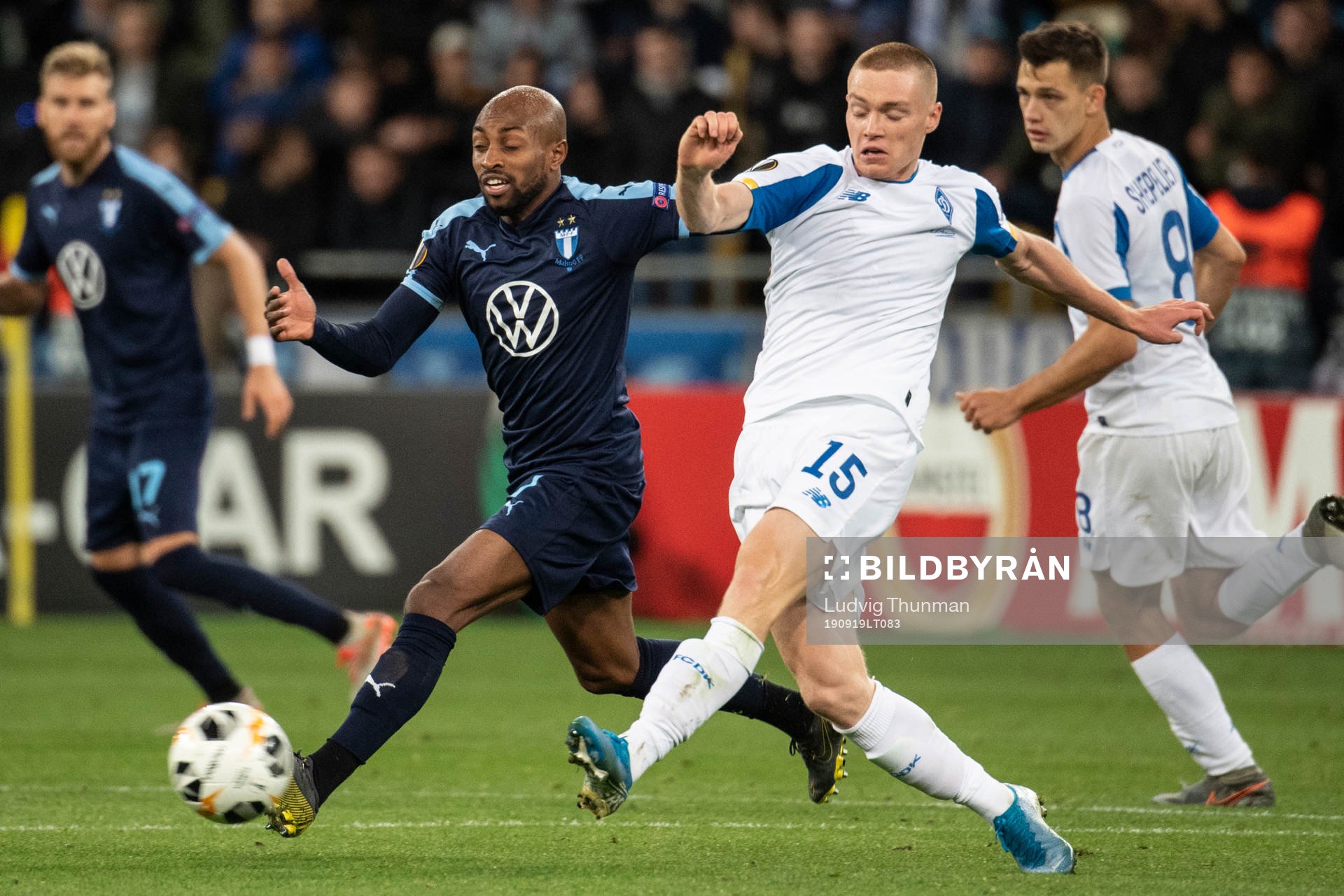 Fouad Bachirou of Malmö FF and Viktor Tsyhankov of Dinamo