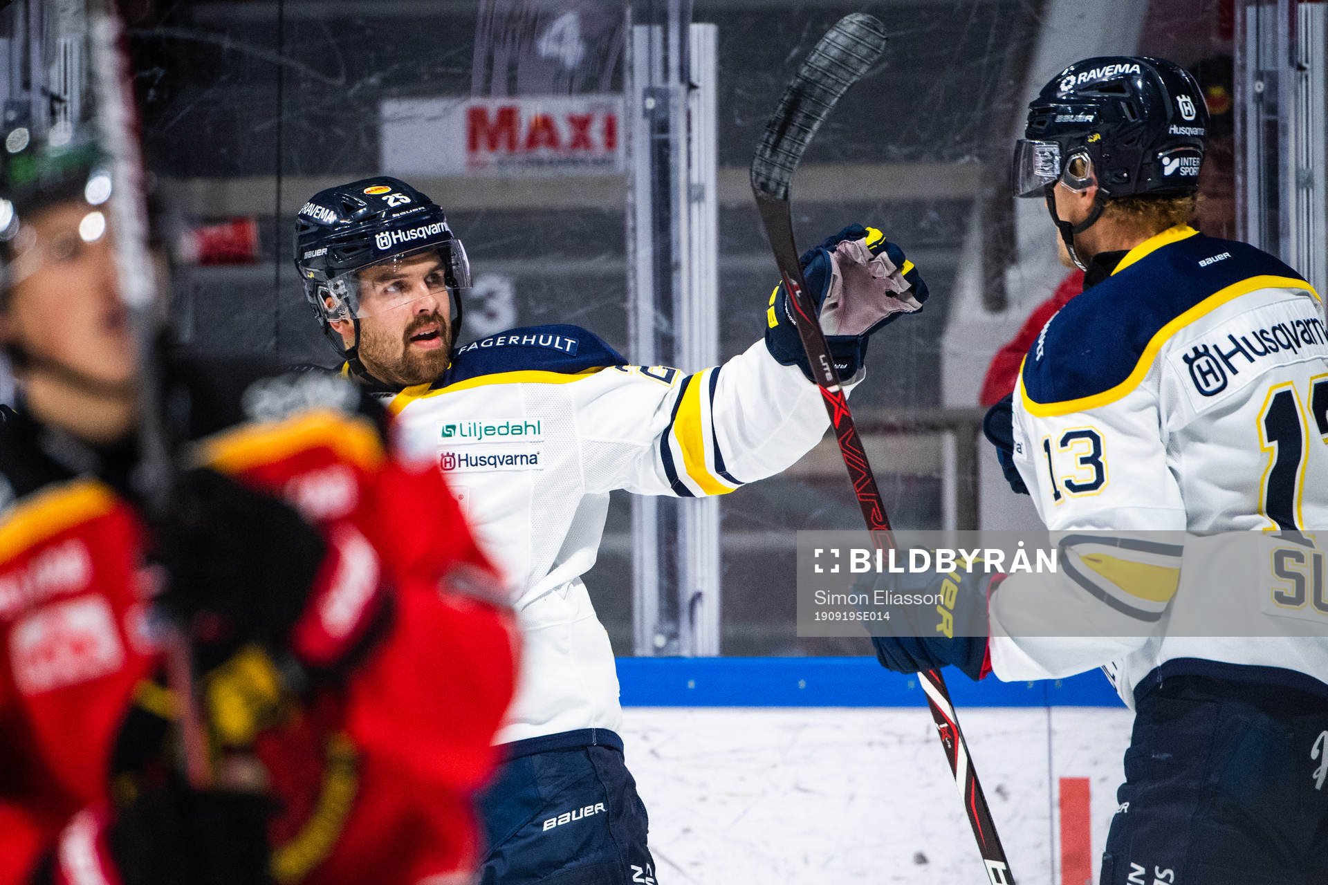 s Filip Sandberg och Oscar Sundh jublar