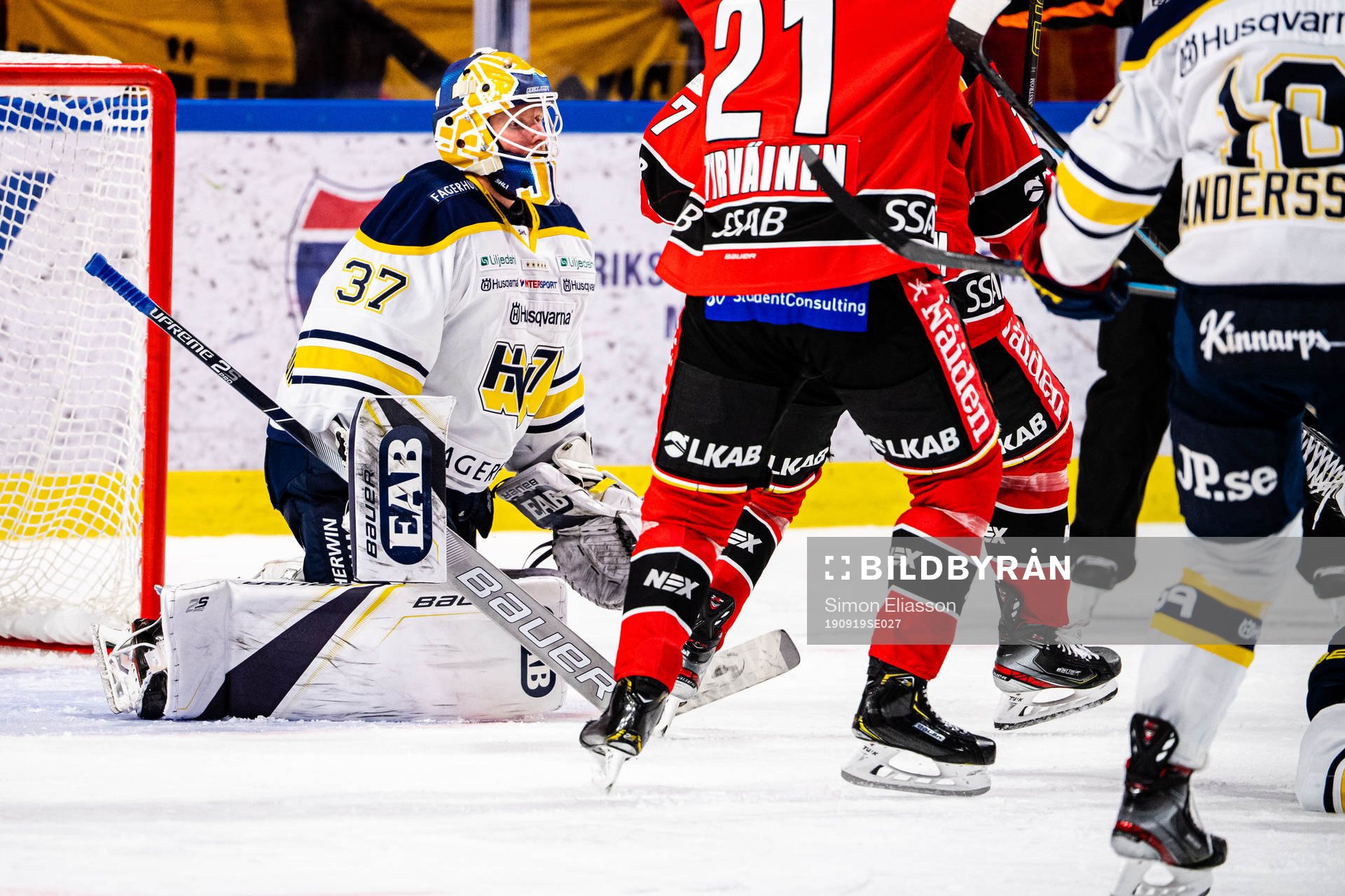 s målvakt Jonas Gunnarsson  deppar