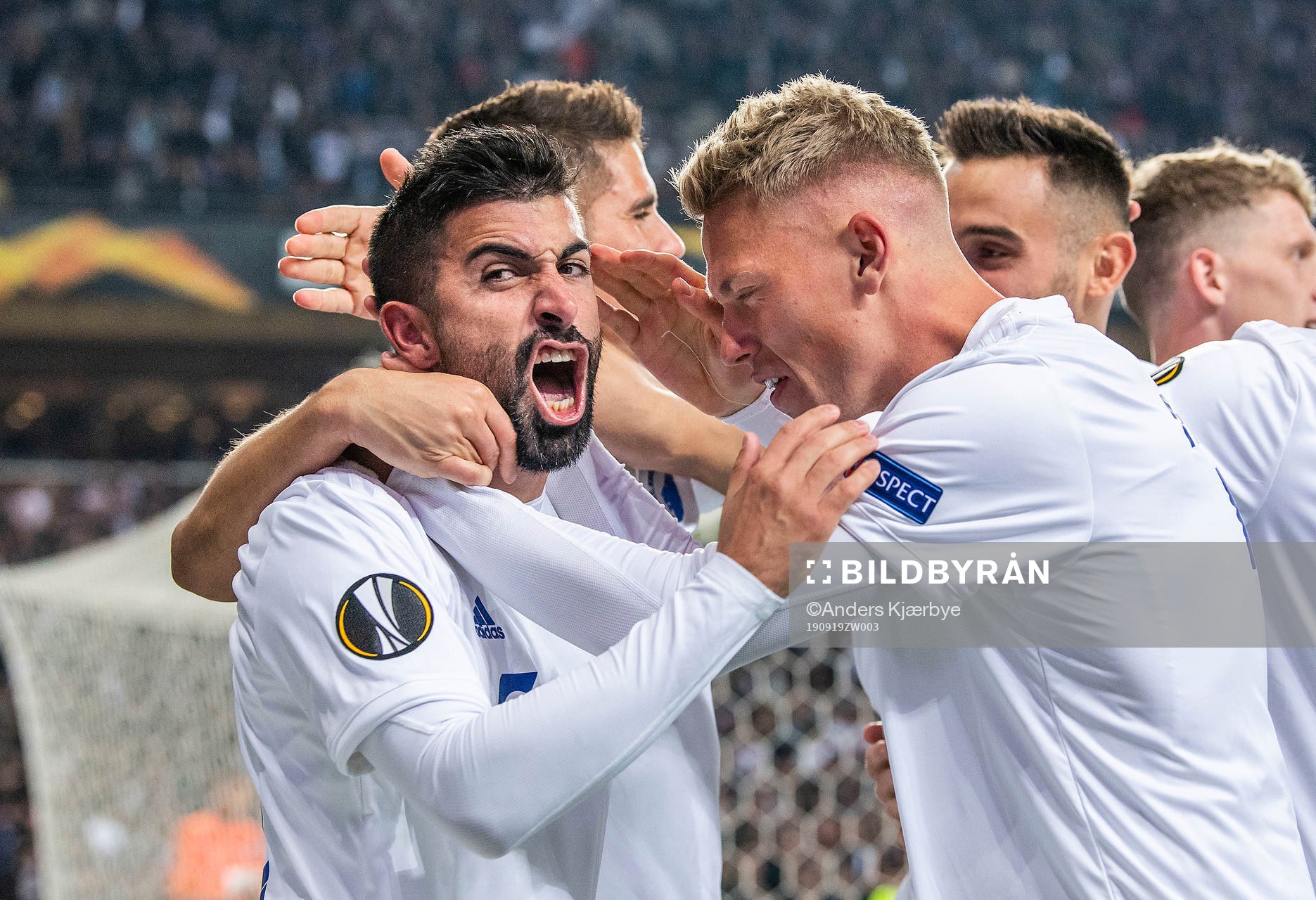Michael Santos (18), FC København and Viktor Fischer (7),