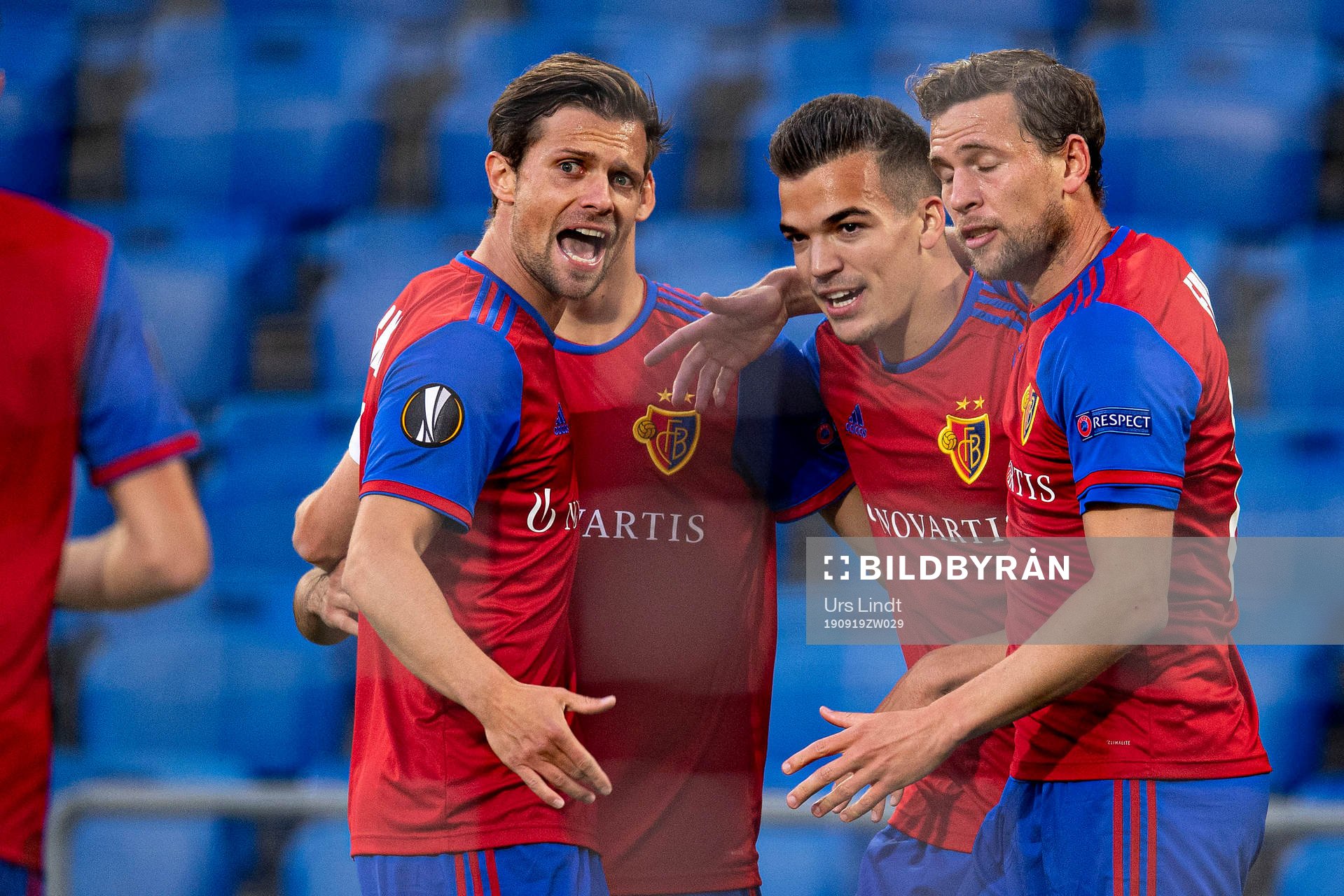 19.09.2019; Basel; Fussball Europa League - FC Basel - FC Krasnodar; Kevin Bua (Basel) jubelt nach dem Tor zum 1:0 mit Valentin Stocker (Basel) und Fabian Frei (Basel) (Urs Lindt/freshfocus)