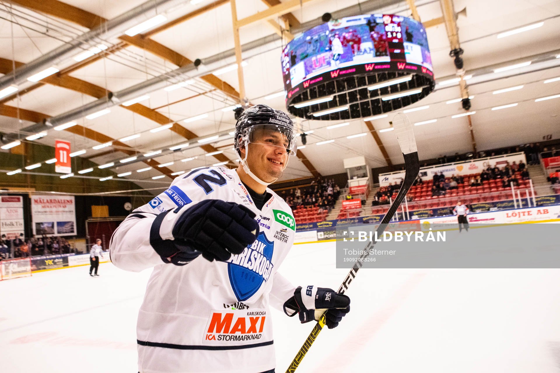 Karlskogas Filip Ahl jublar