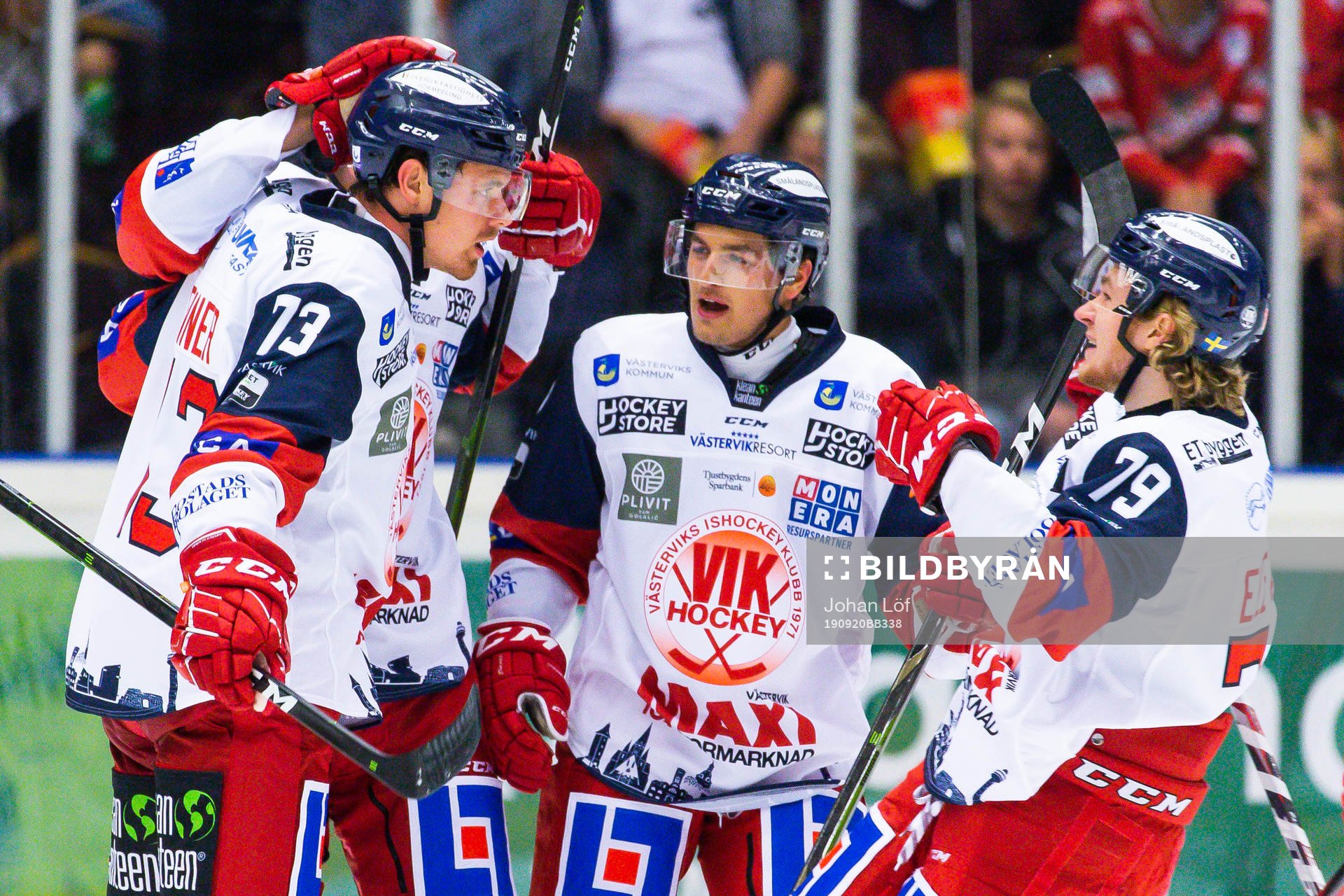 Västerviks Alexis Binner jublar med lagkamrater