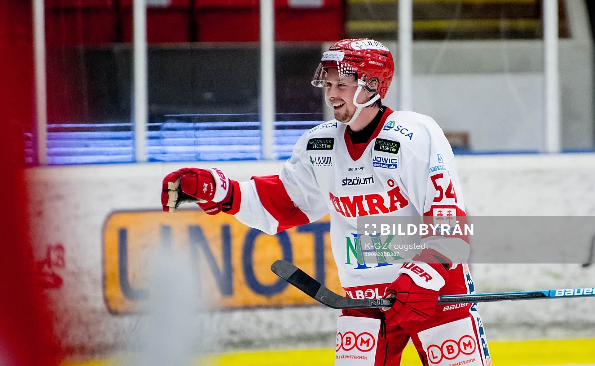 Jonathan Dahlén jublar