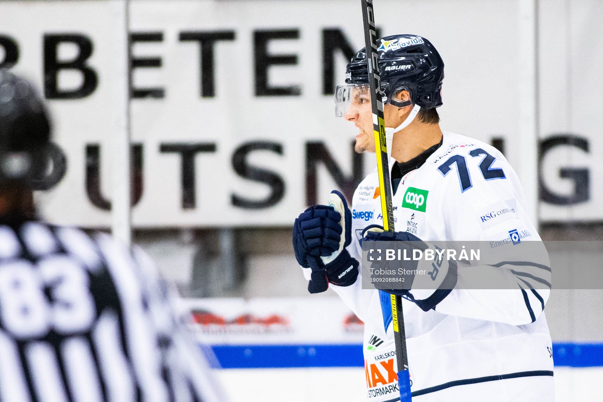 Karlskogas Oliver Eklind jublar