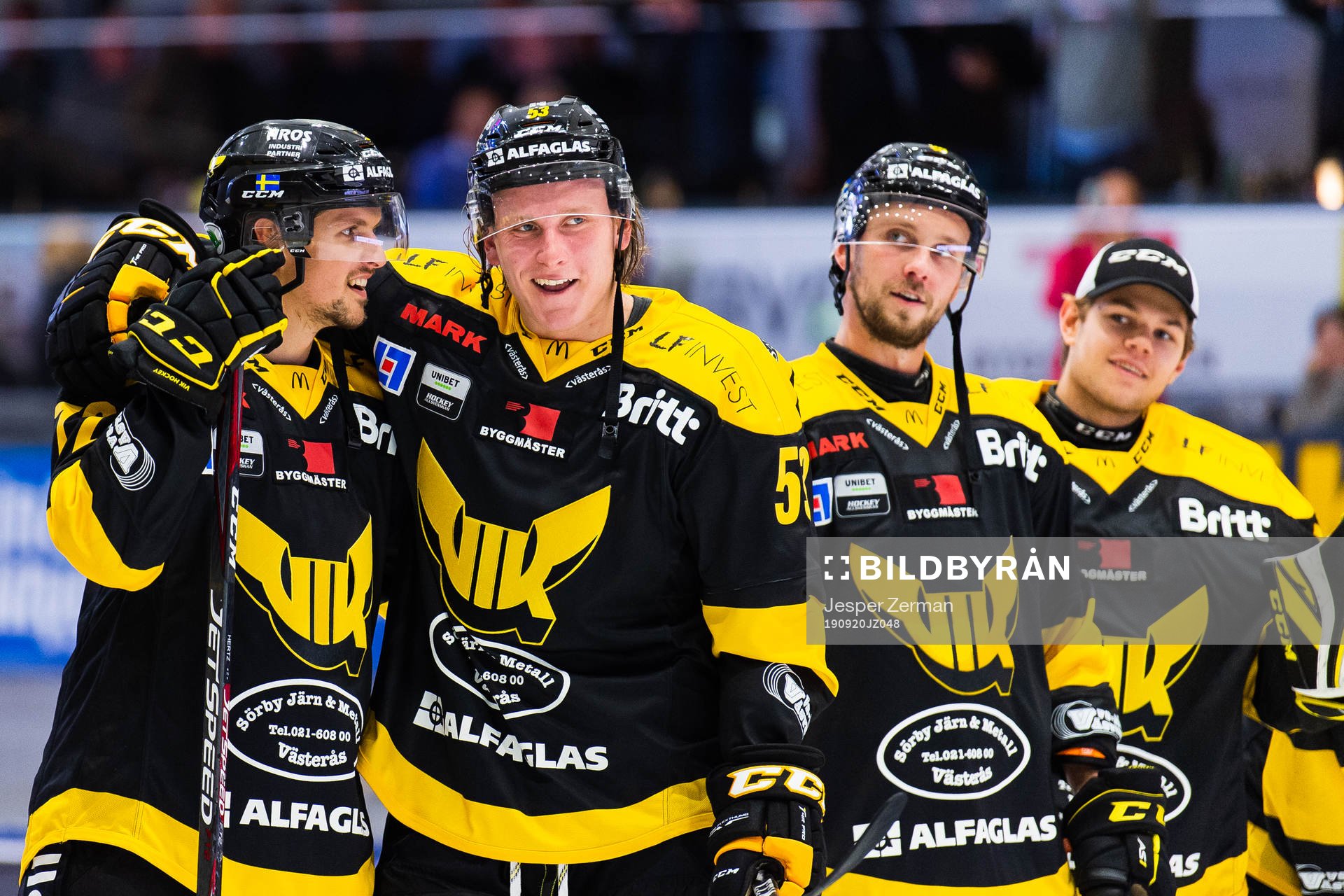 Västerås Viktor Hertzberg och Anthon Eriksson jublar
