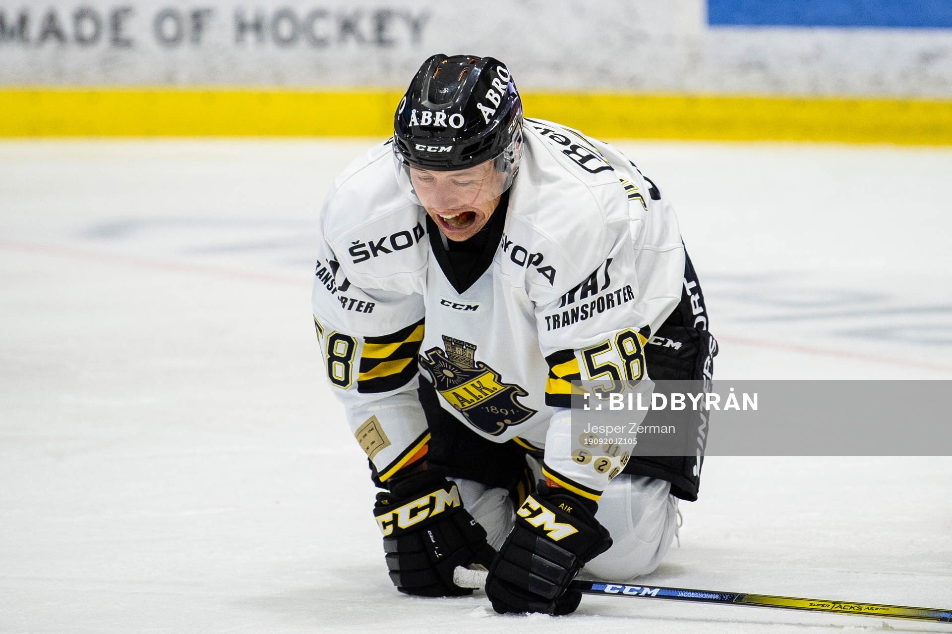 s Robin Jacobsson har ont