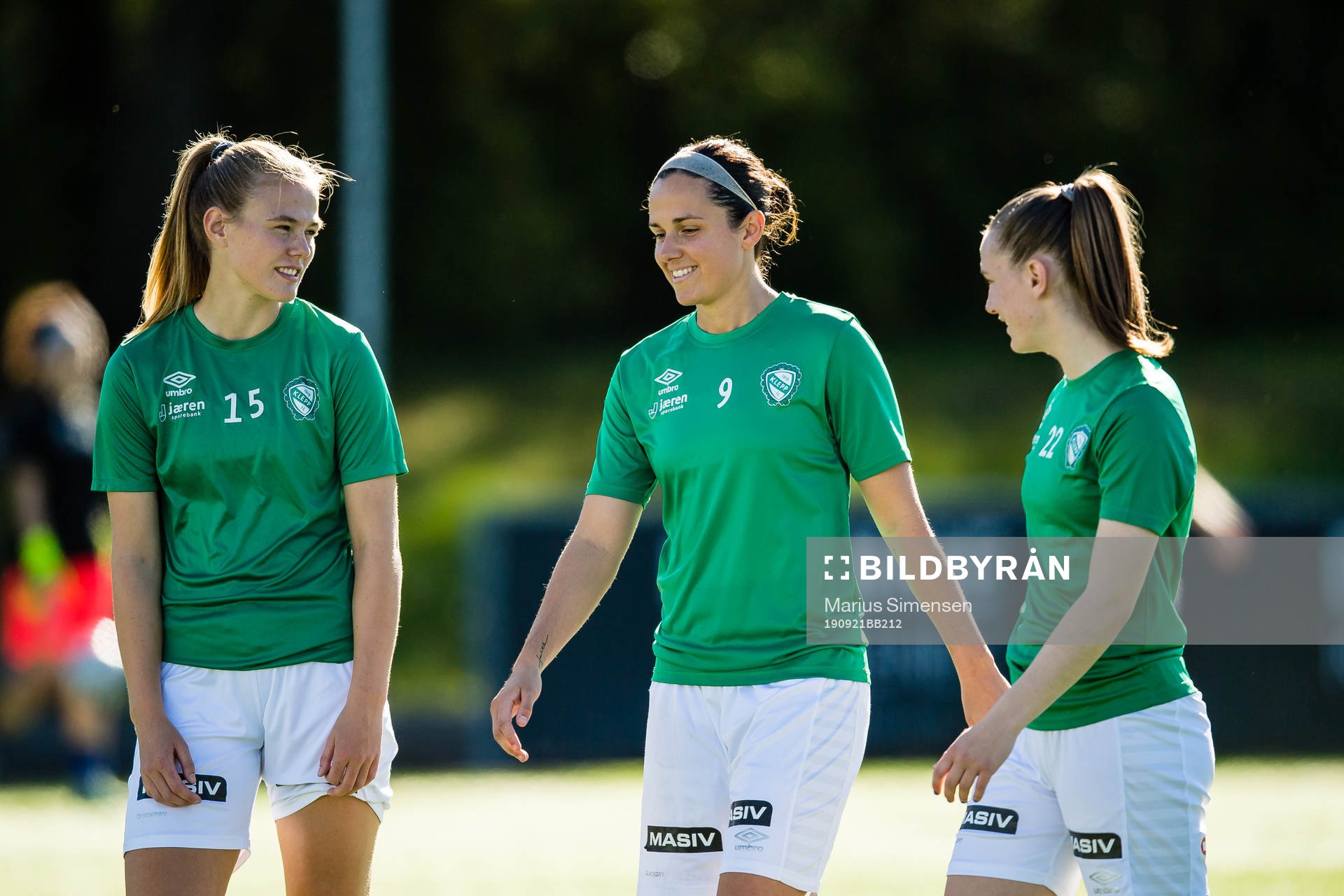 Marthine Østenstad, Amanda Paige Frisbie and Elisabeth
