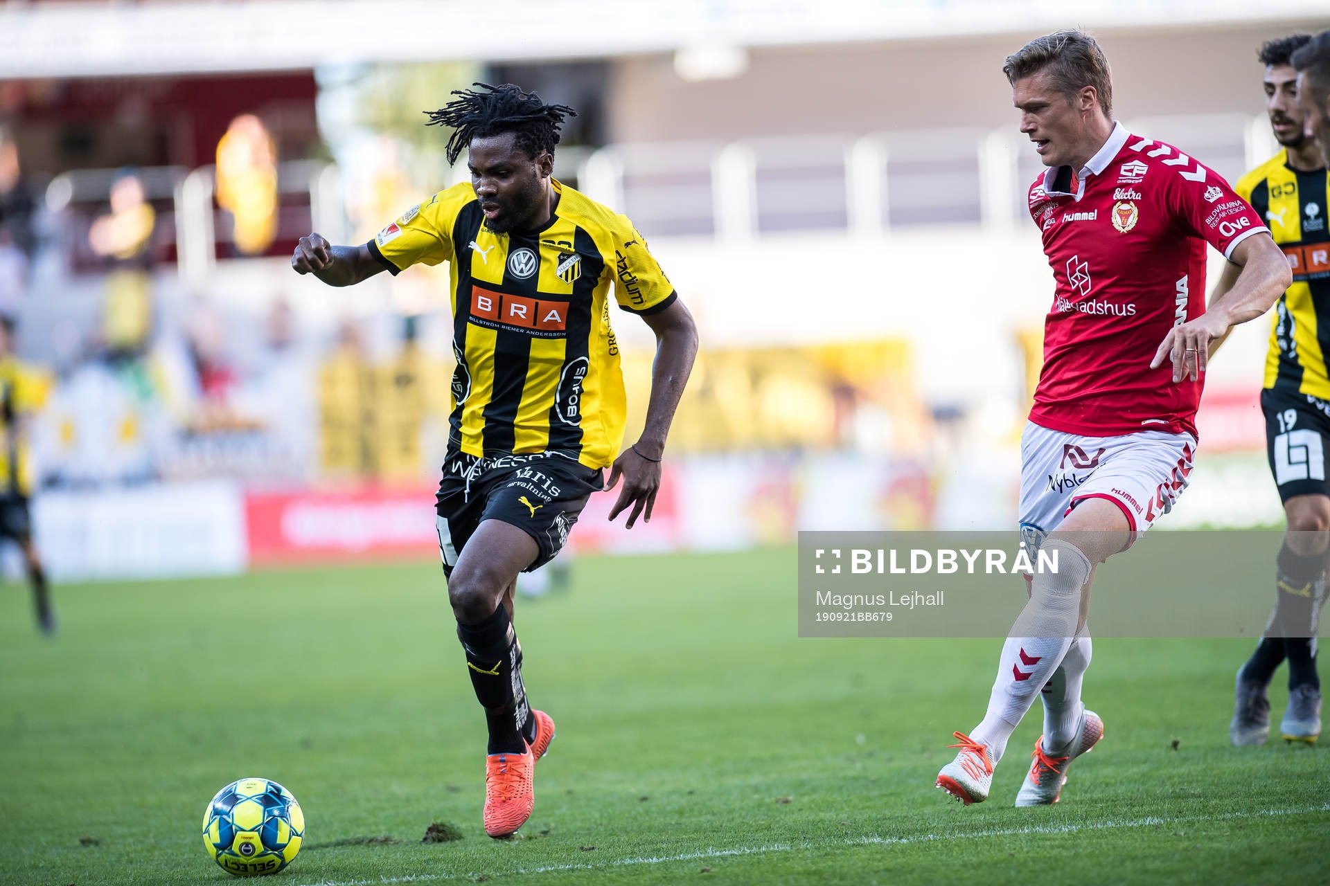 Häckens Kwame Kizito och Kalmars Viktor Elm