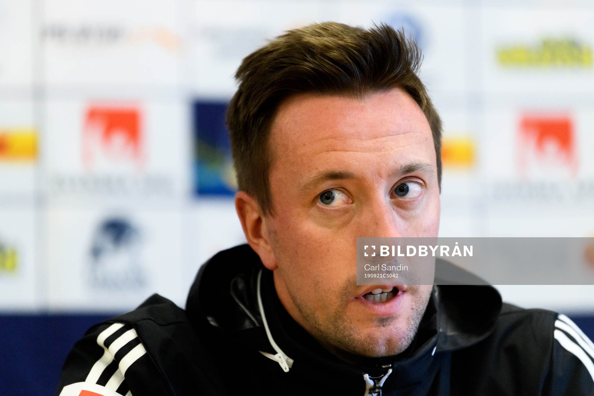 Östersunds tränare Ian Burchnall på presskonferensen efter fotbollsmatchen i Allsvenskan mellan Falkenberg och Östersund den 21 september 2019 i Falkenberg.