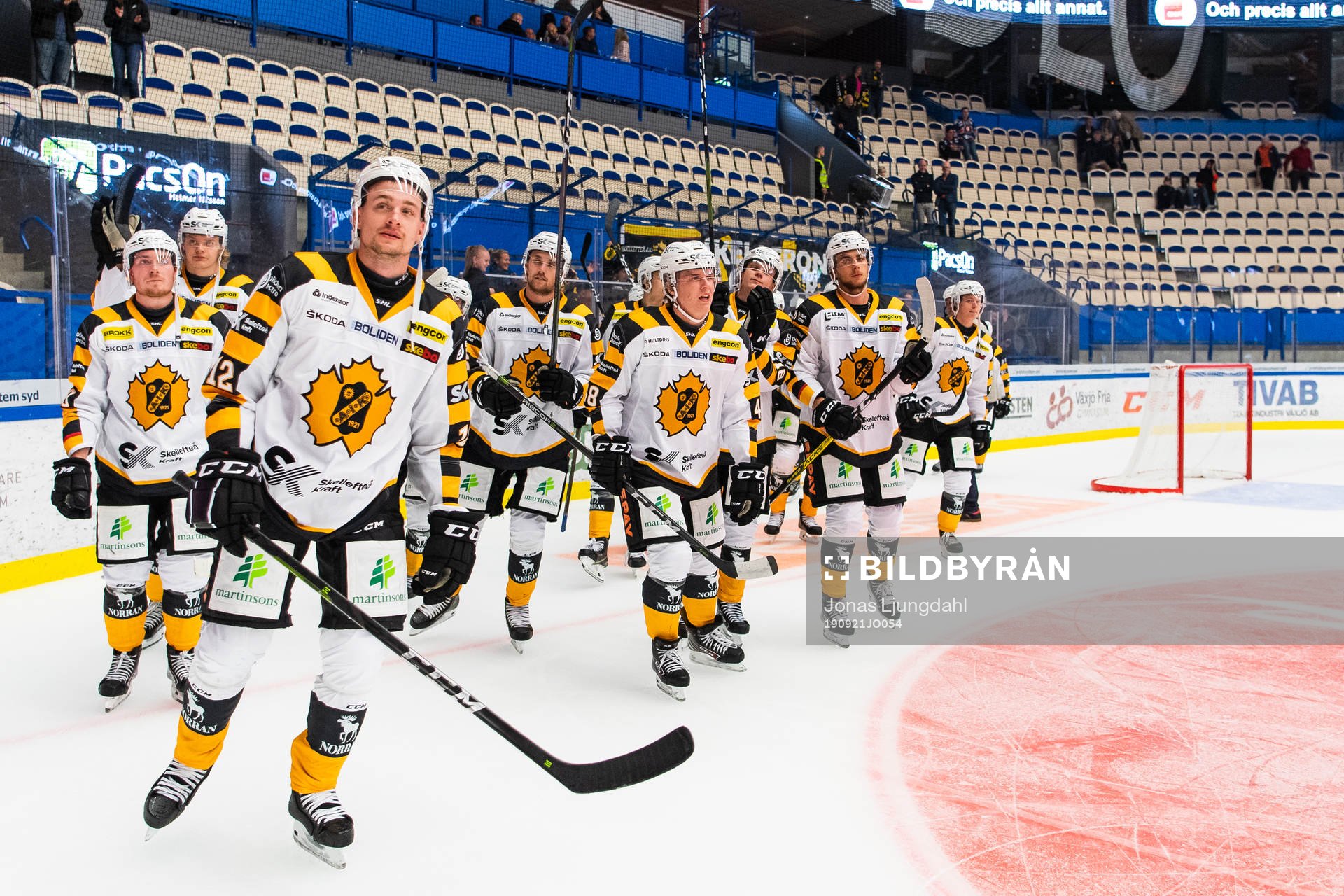 Skellefteås Adam Pettersson och lagkamrater jublar