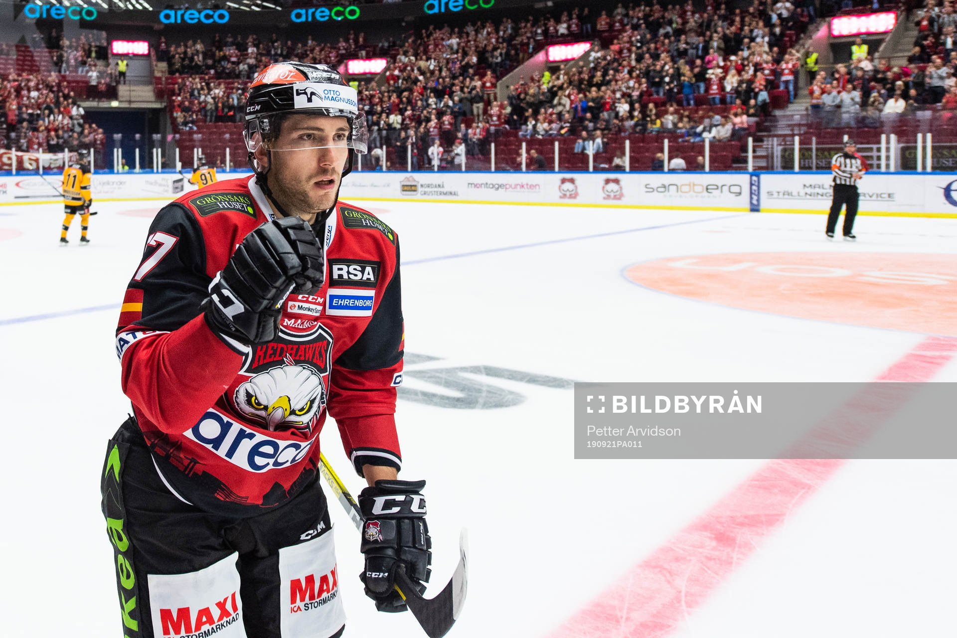 Malmö Redhawks Konstantin Komarek jublar