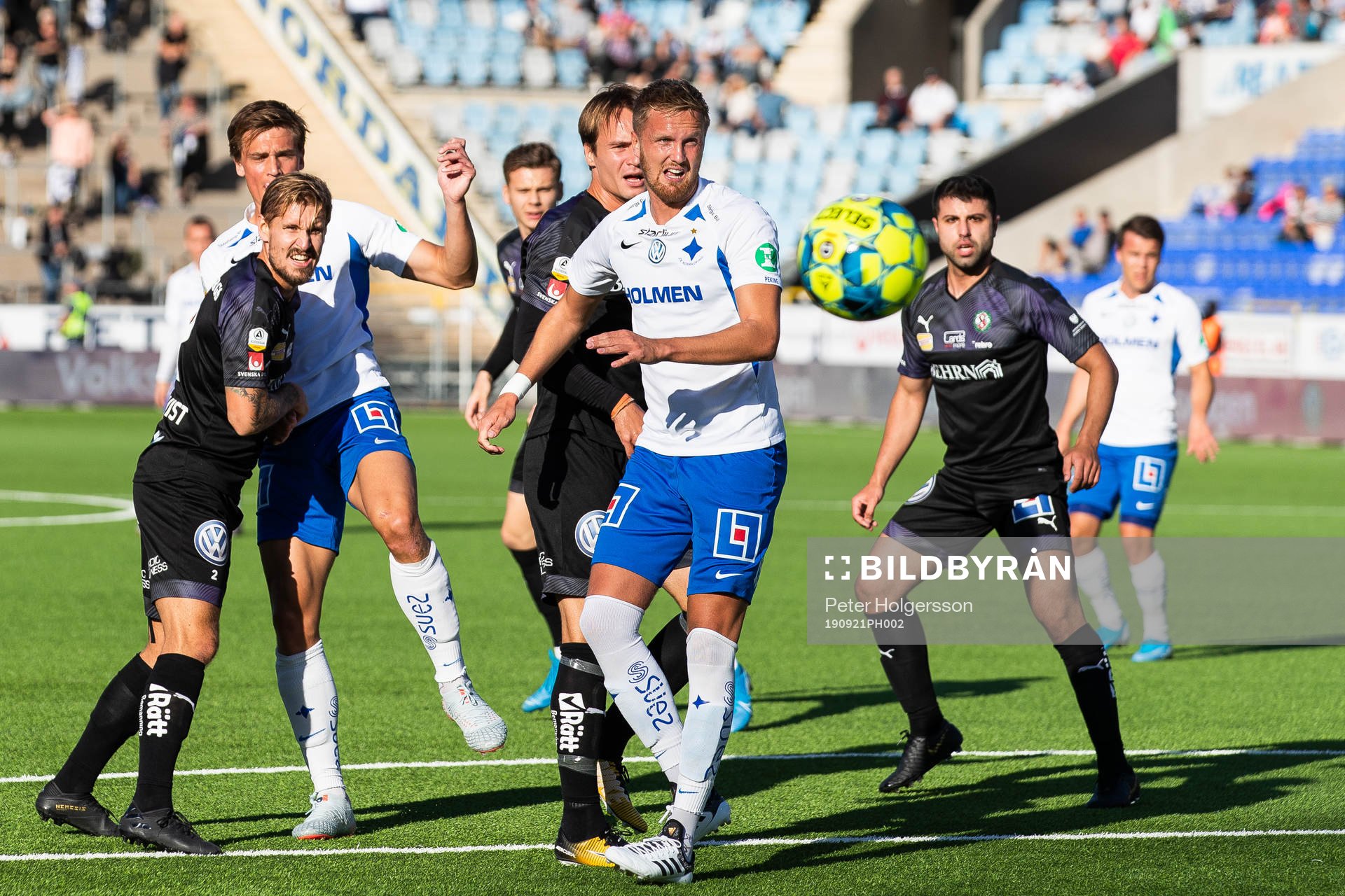 IFK Norrköpings Kasper Larsen under fotbollsmatchen i Allsvenskan mellan IFK Norrköping och Örebro den 21 september 2019 i Norrköping.