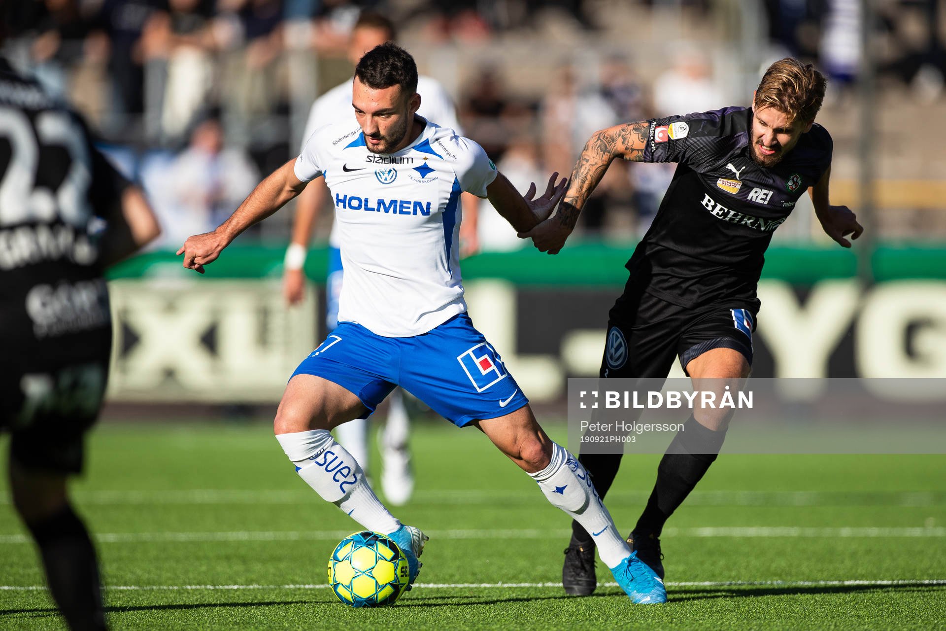 IFK Norrköpings Sead Haksabanovic och Örebros Daniel