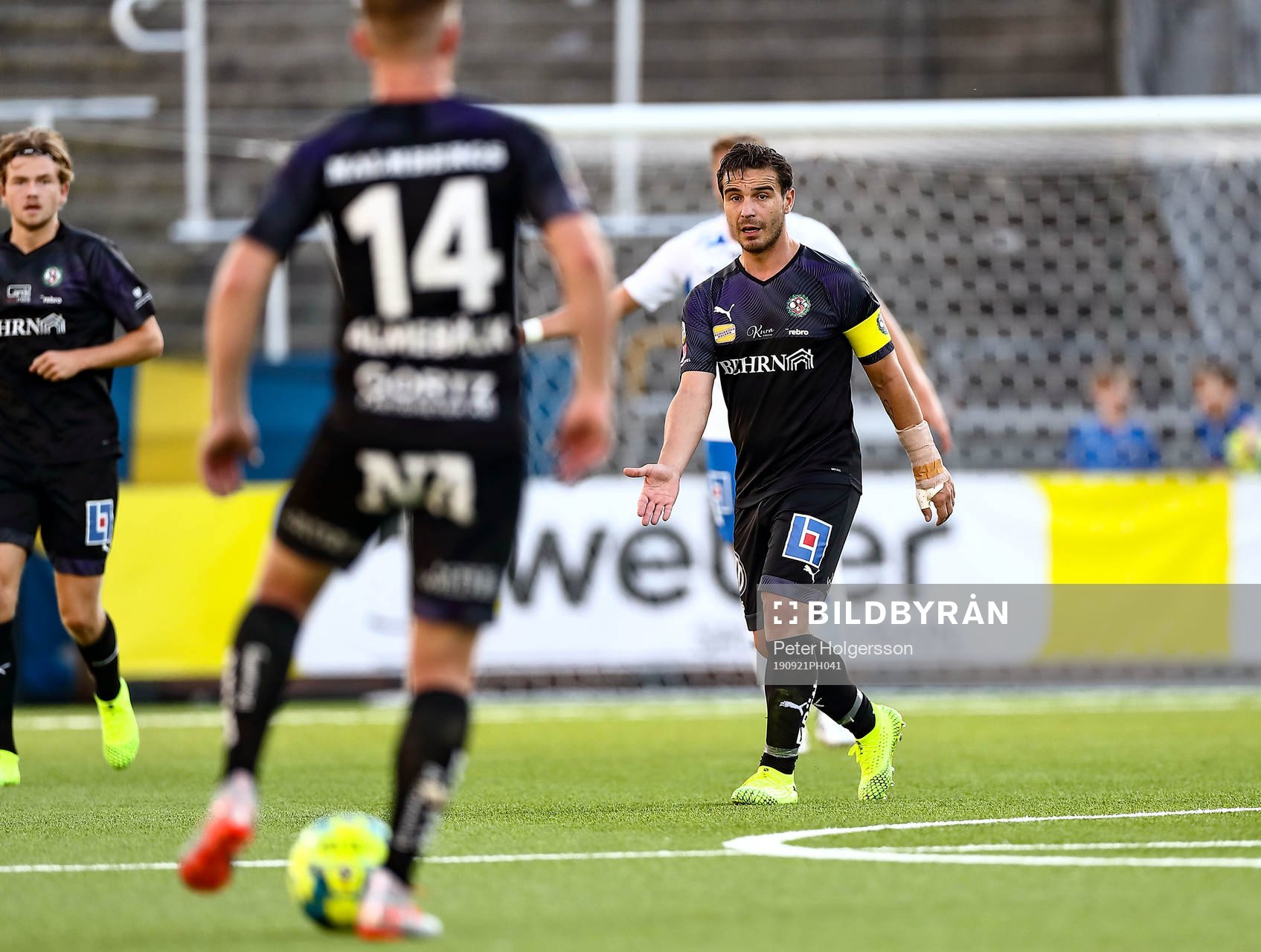 Örebros Nordin Gerzic reagerar
