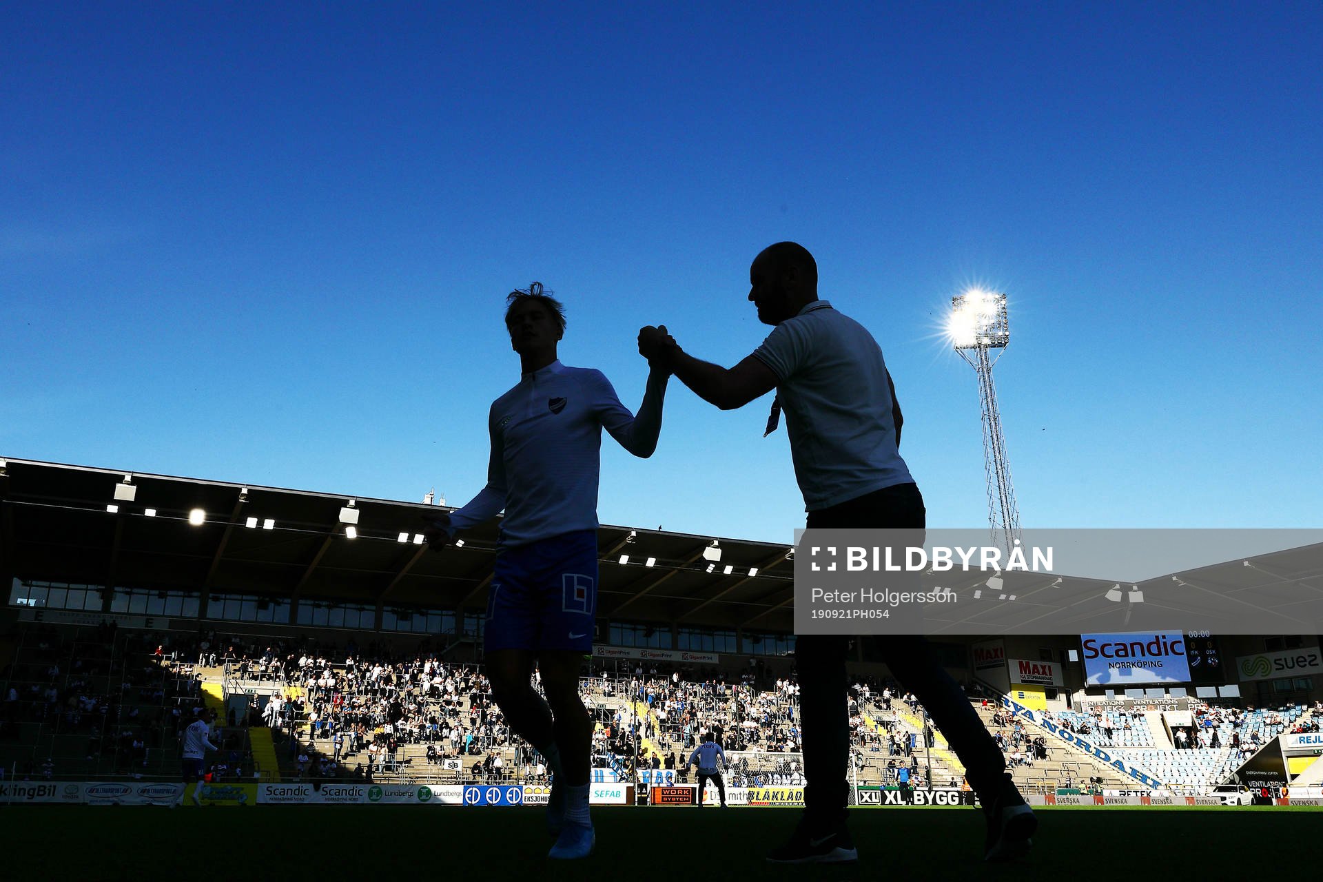 Pontus Franzén och IFK Norrköpings Pontus Almqvist på