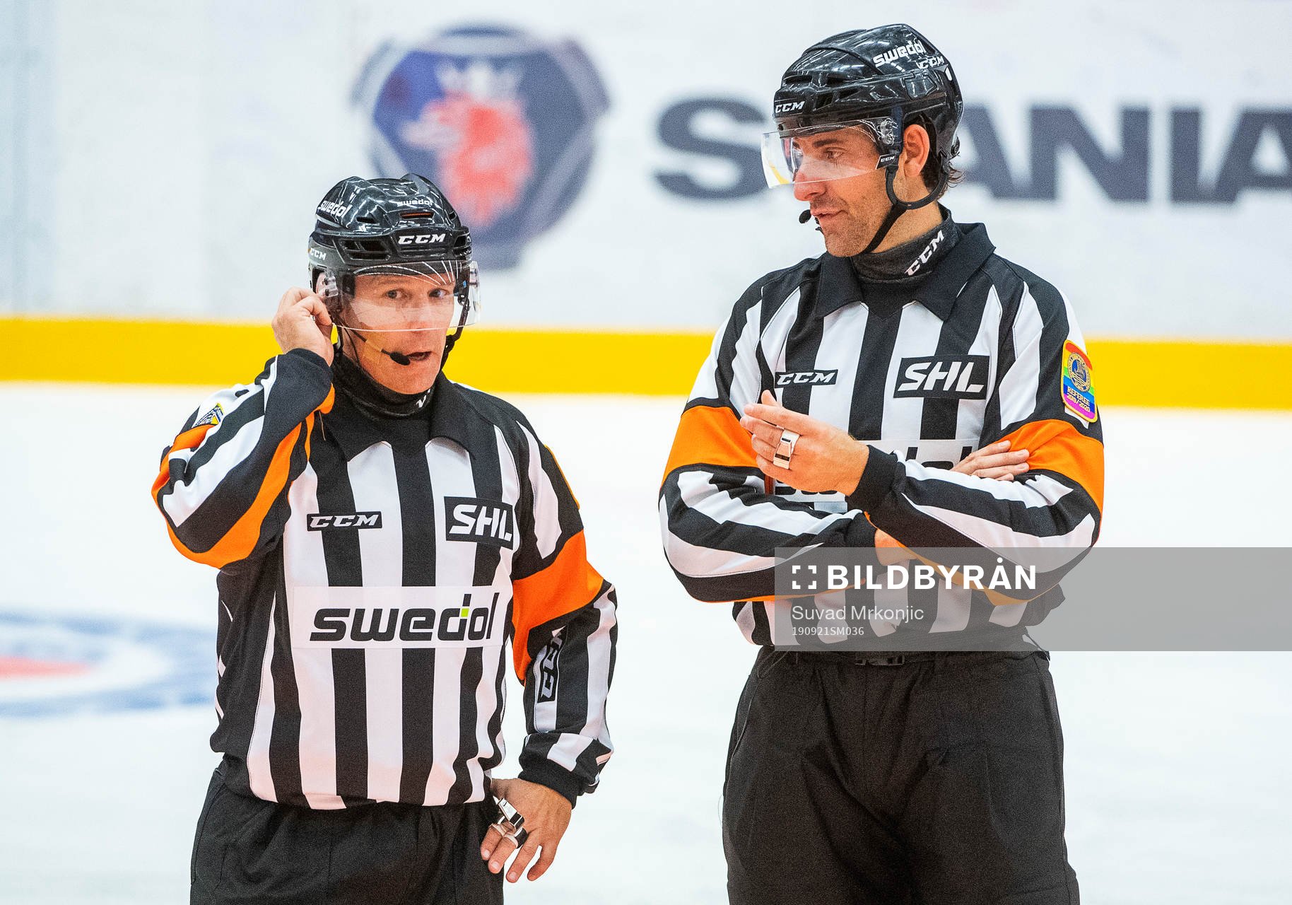 Domarna Mikael Sjöqvist och Wolmer Edqvist