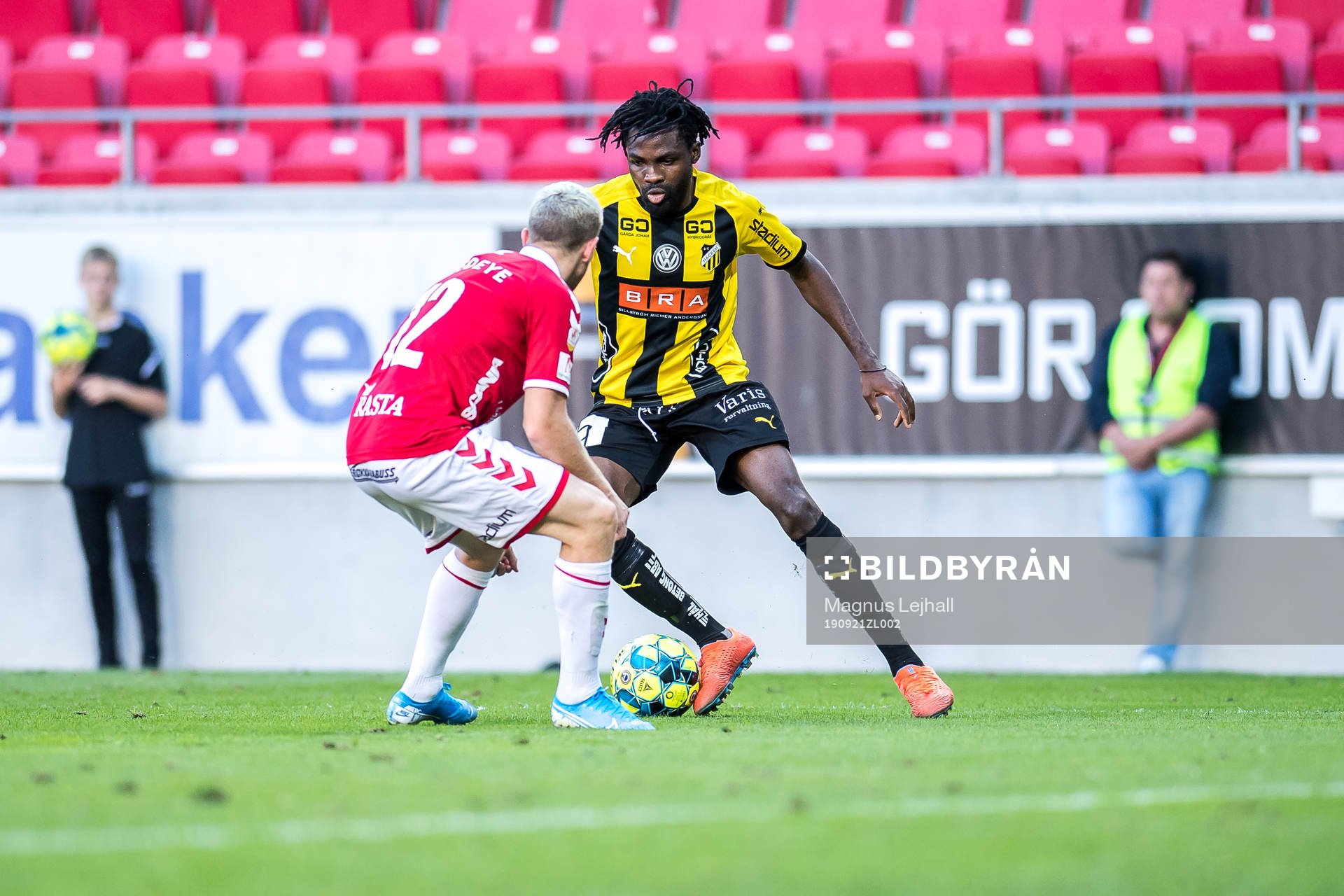 Kalmars Jesper Manns  och Häckens Kwame Kizito