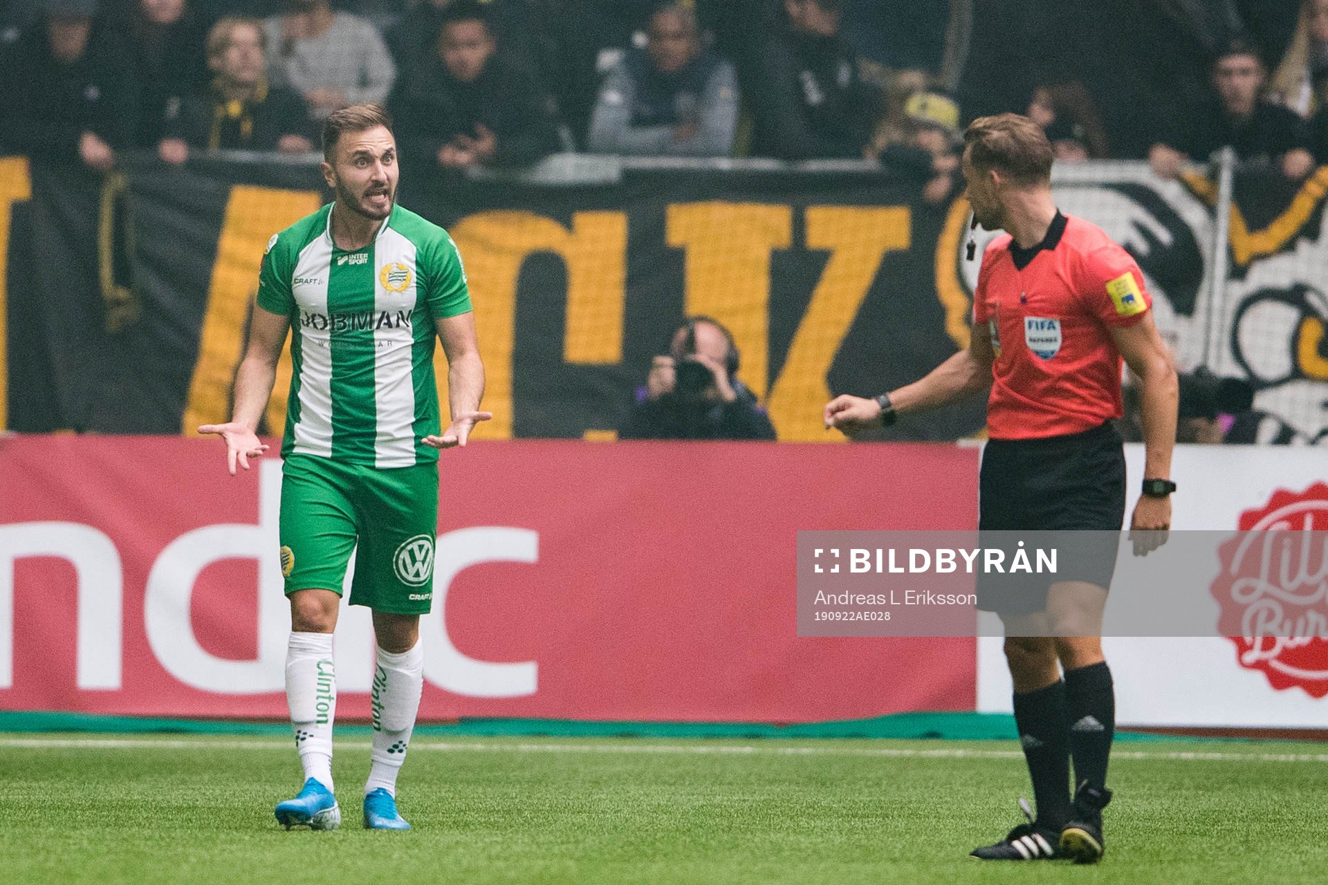 Hammarbys Muamer Tankovic reagerar på domare Kristoffer