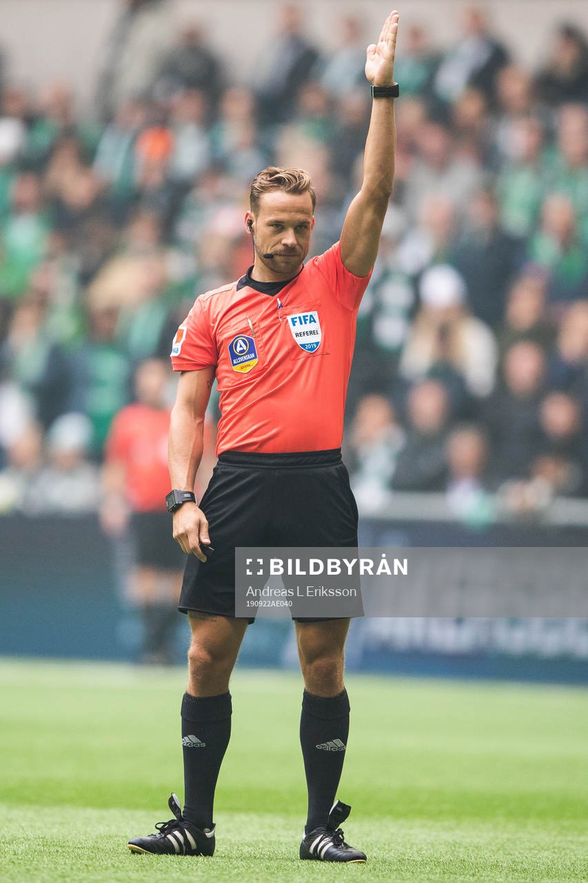 Domare Kristoffer Karlsson