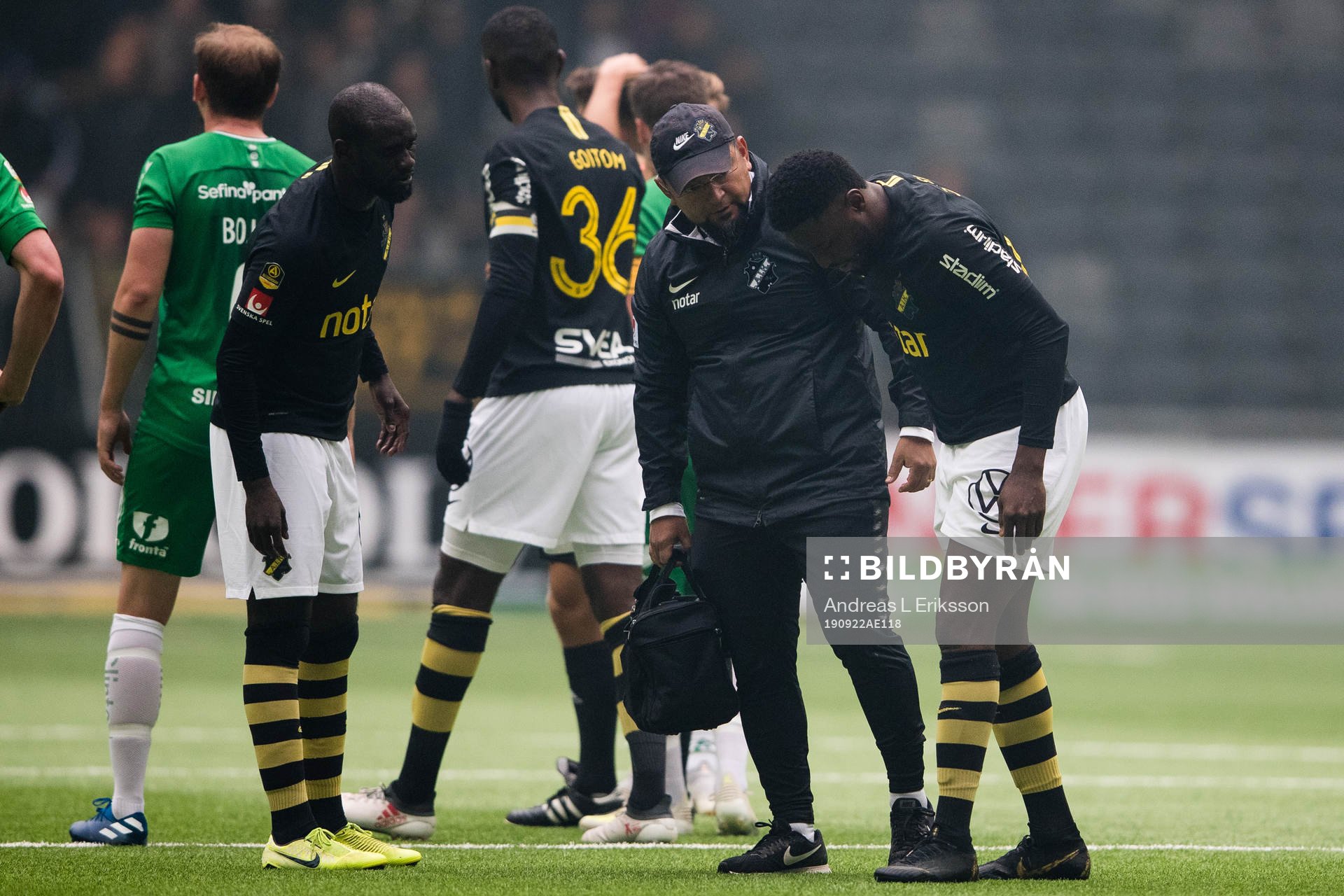 s Chinedu Obasi tvingas lmna planen med en befarad skada