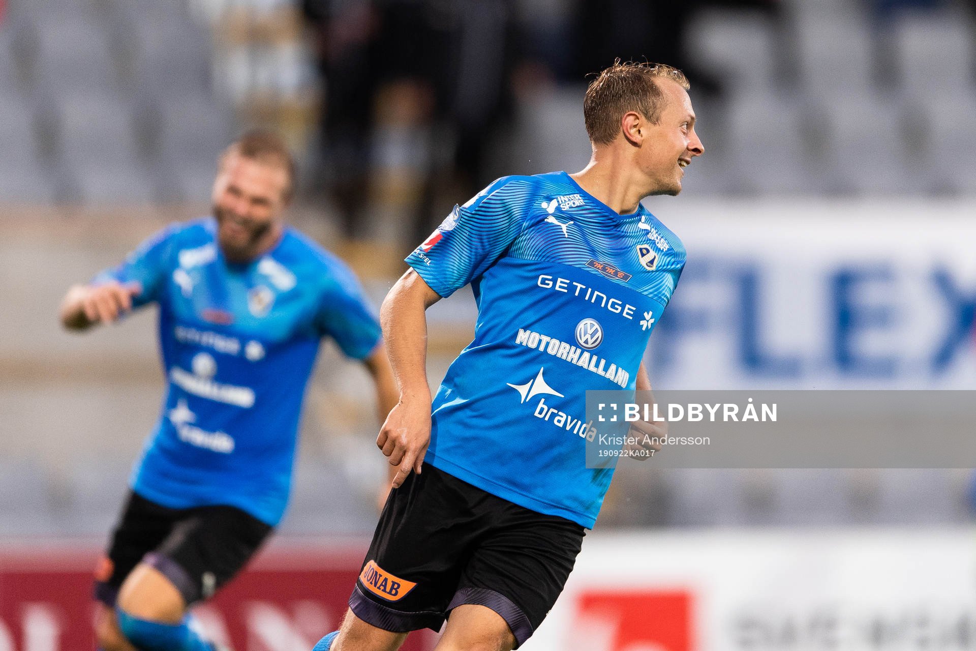 Halmstads Joel Allansson jublar