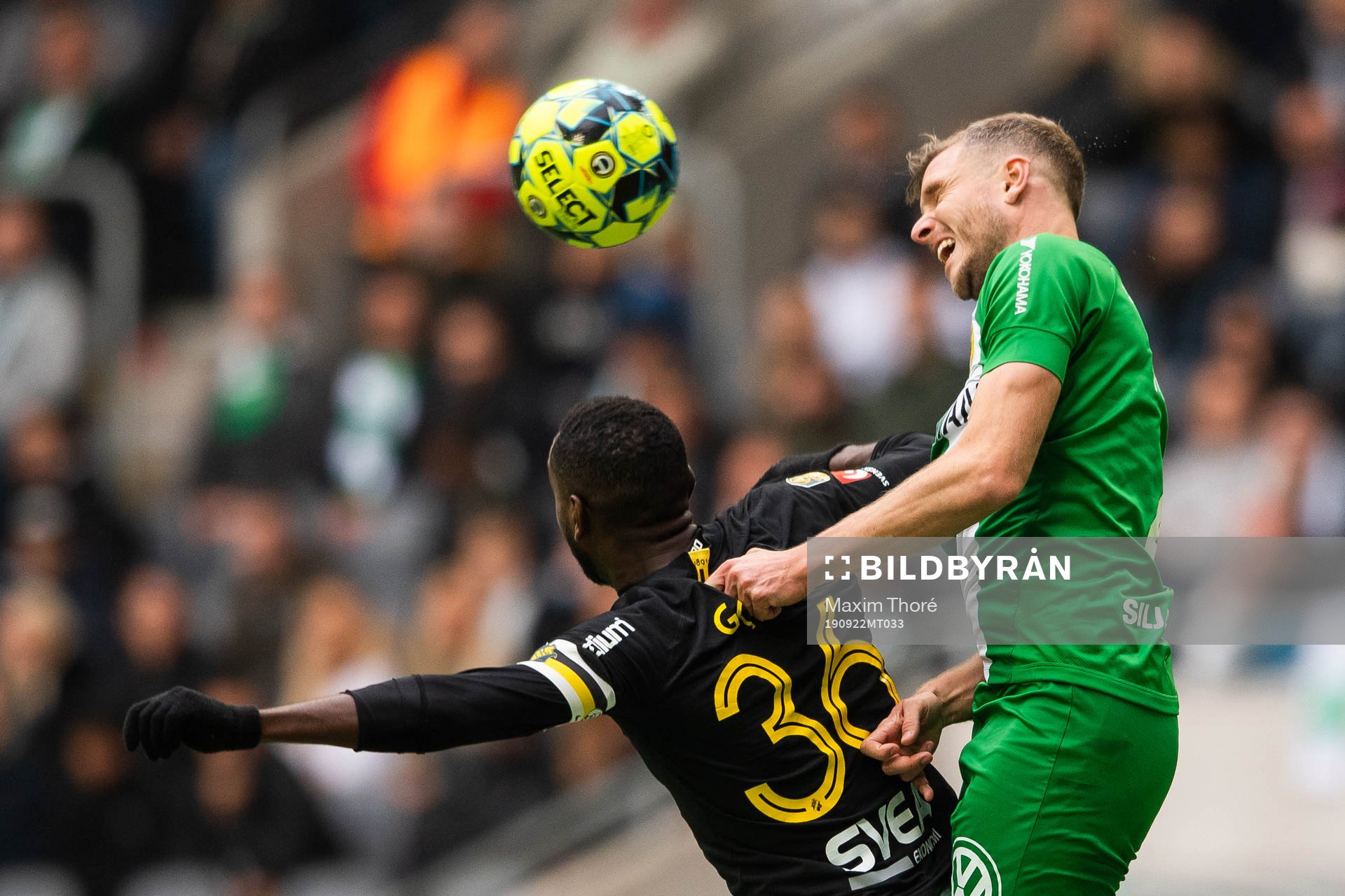 s Henok Goitom och Hammarbys Mads Fenger Nielsen