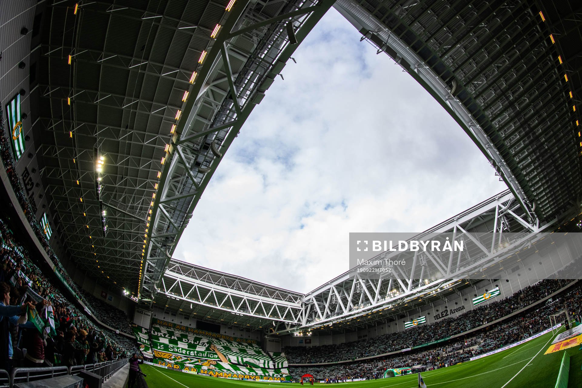 Hammarbys supportar med ett tifo
