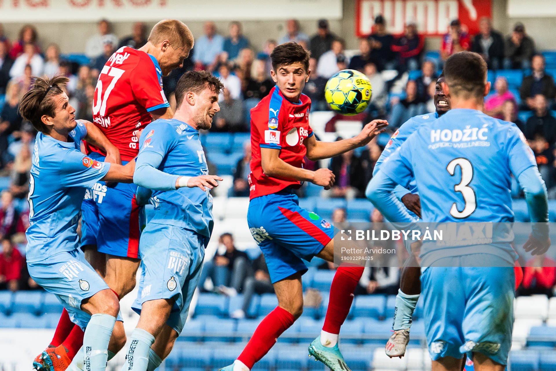 Helsingborgs Markus Holgersson gör 2-1