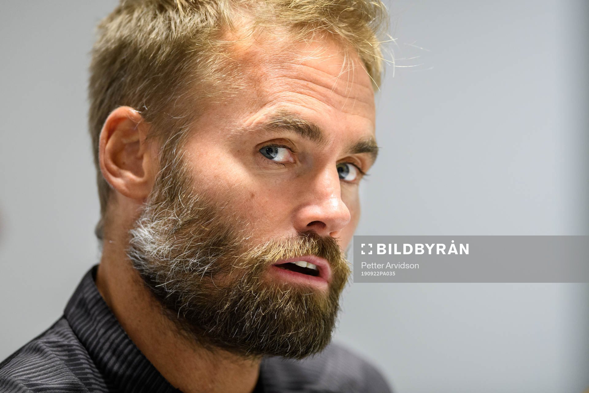 Helsingborgs tränare Olof Mellberg på presskonferensen