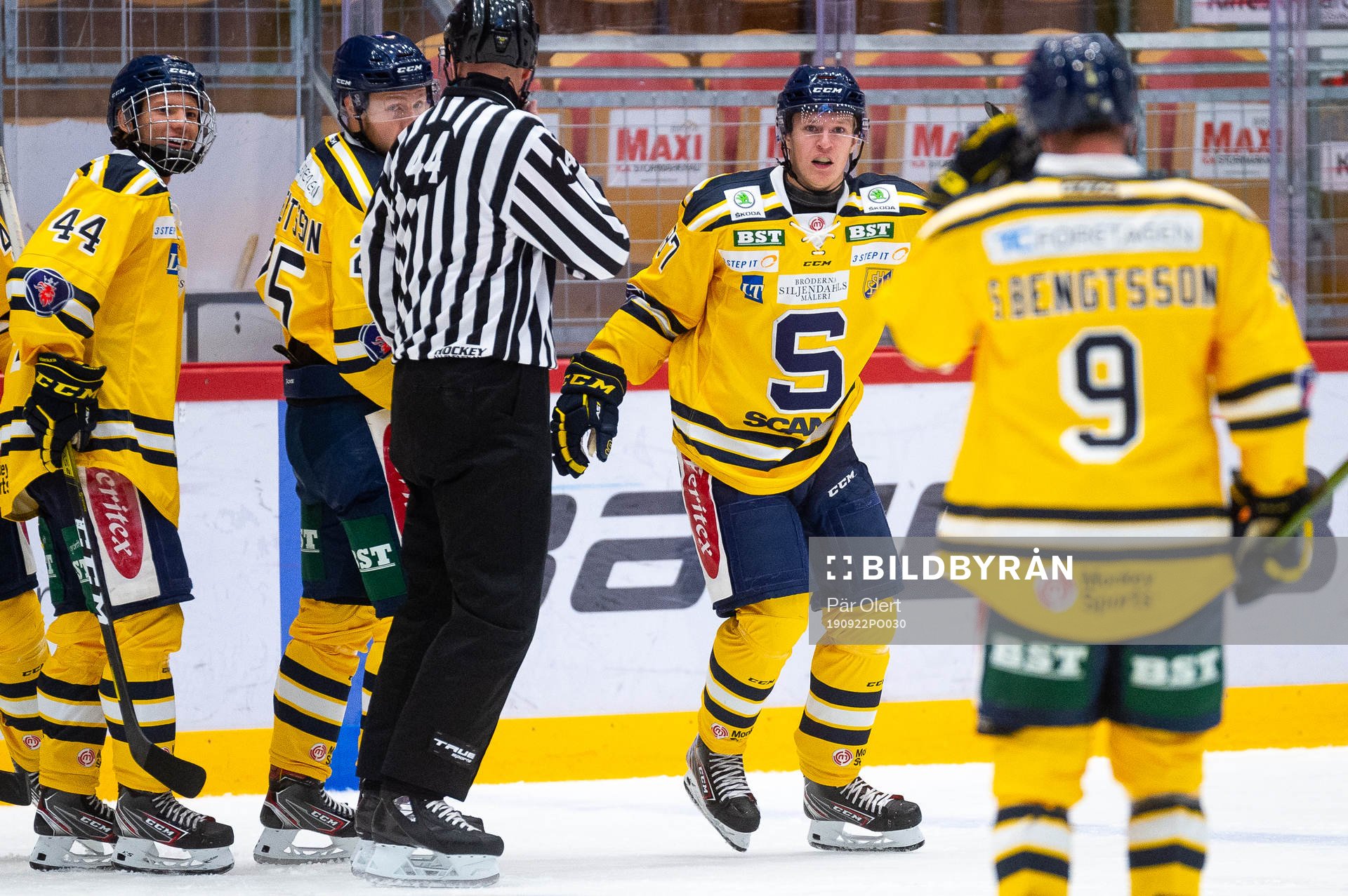 Södertäljes Hugo Gustafsson jublar