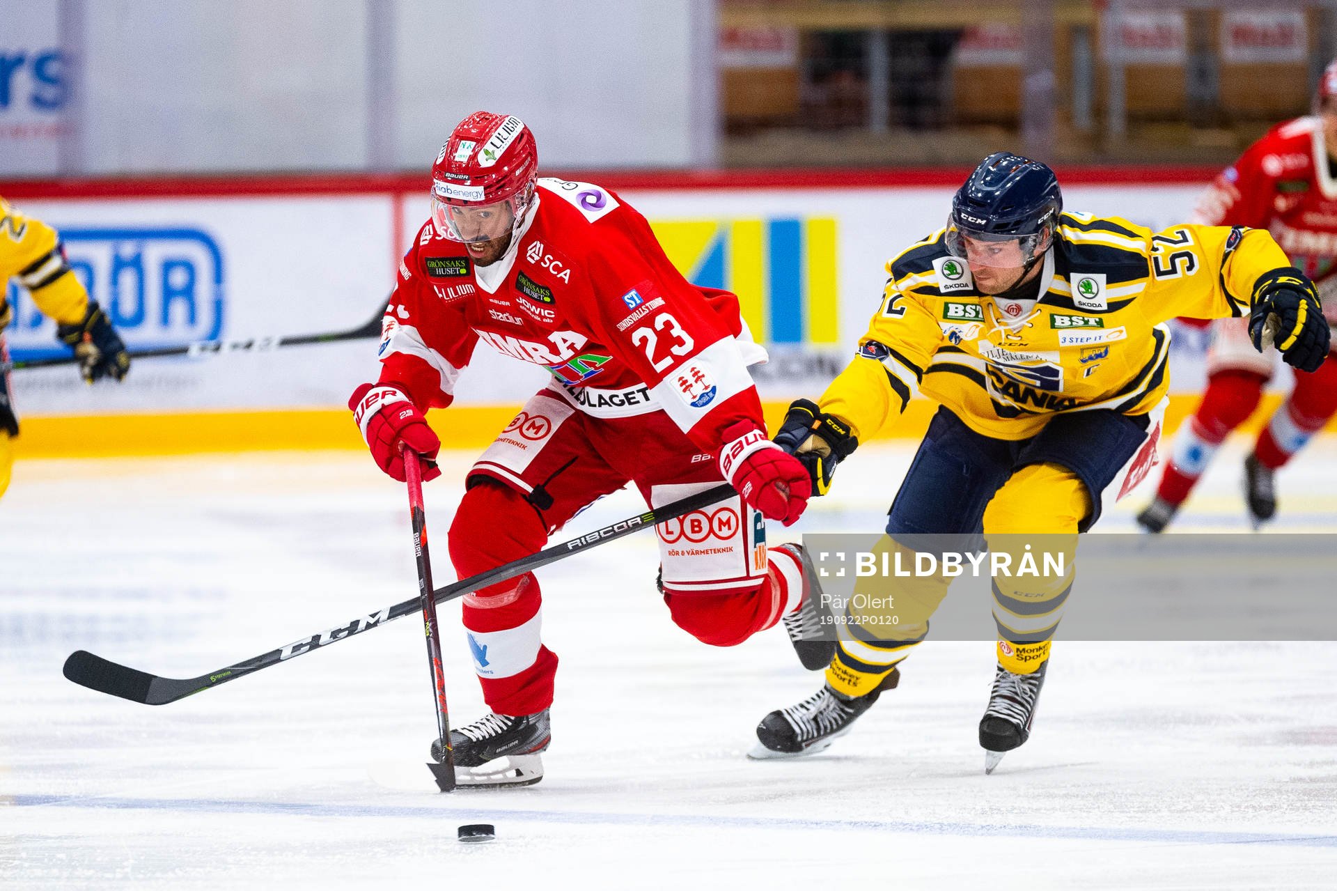 Timrås Jeremy Boyce  och Södertäljes Christoffer