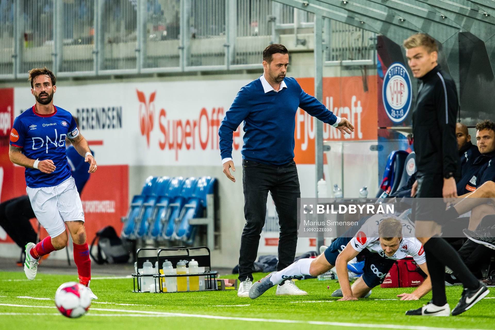 Magnus Lekven of Vålerenga, Ronny Deila, head coach of